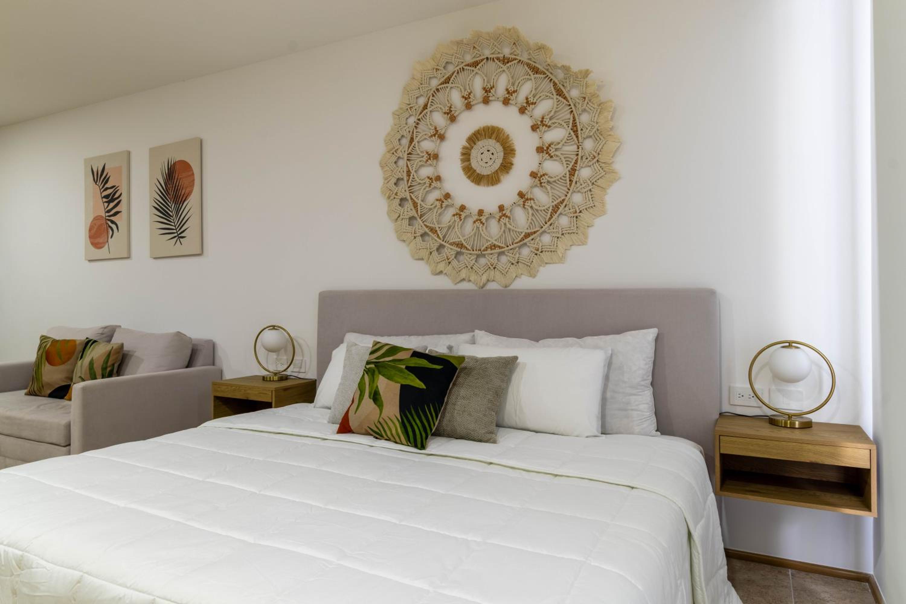 New Luxury Studio in the City Center