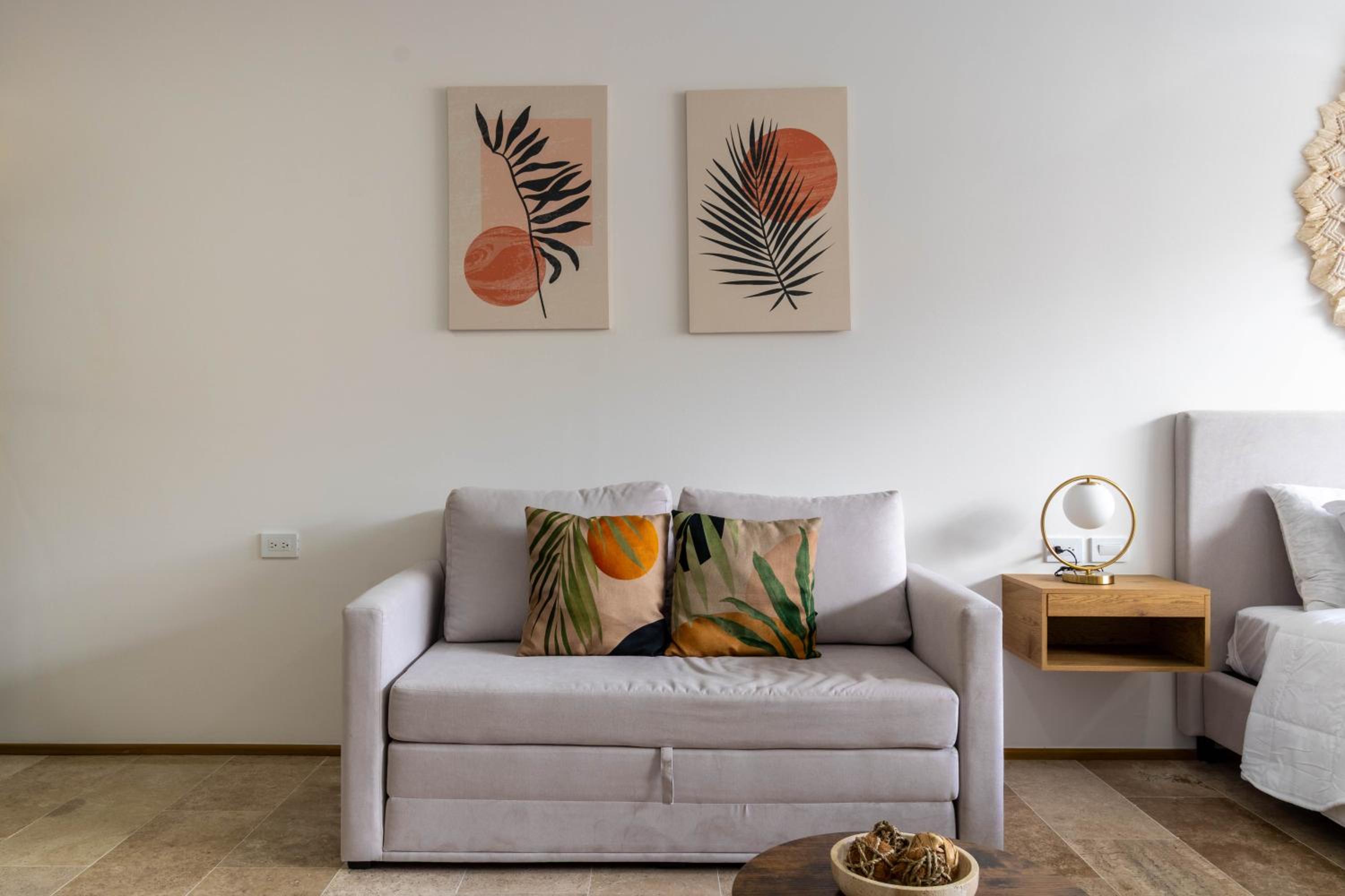 New Luxury Studio in the City Center