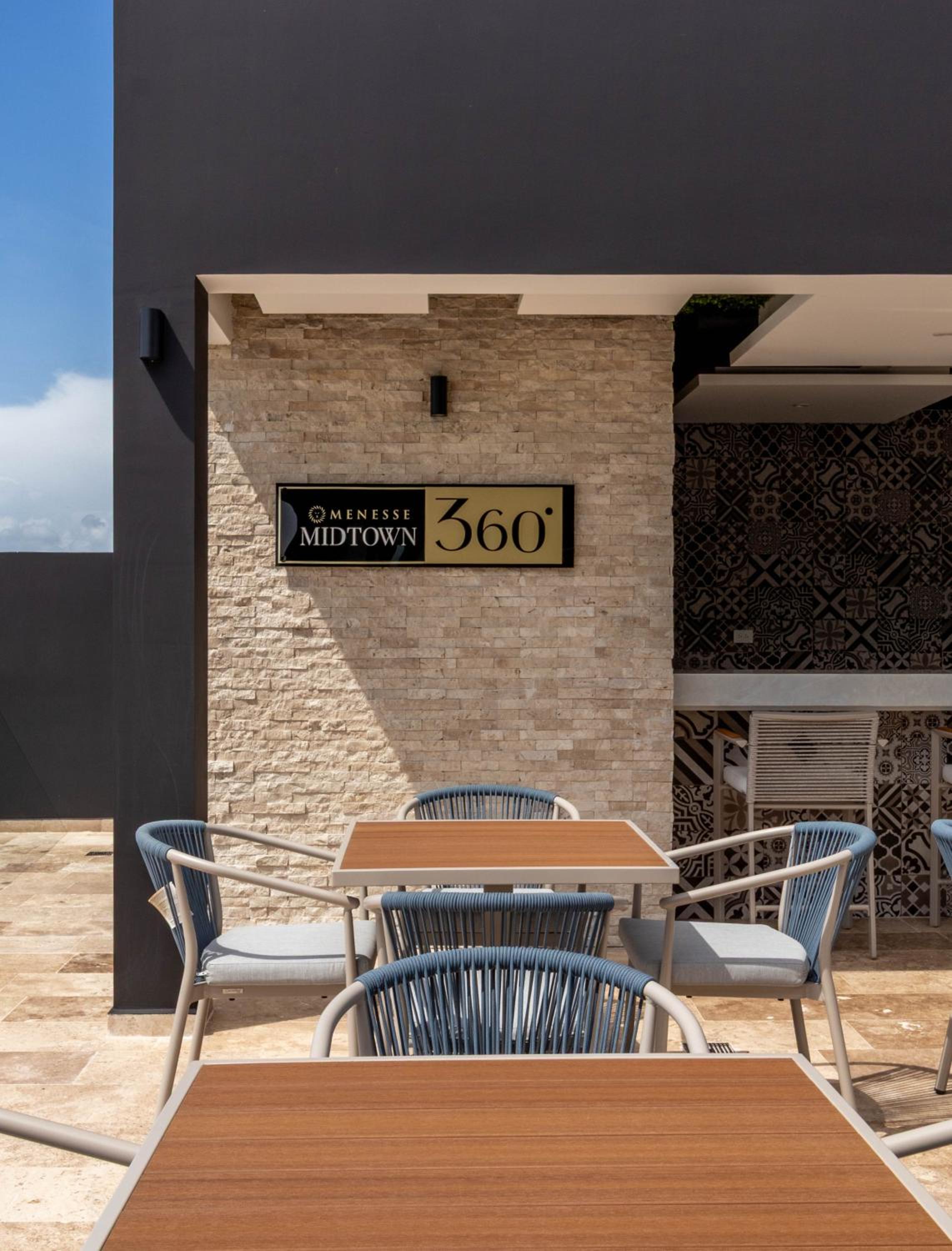 New Luxury Studio in the City Center