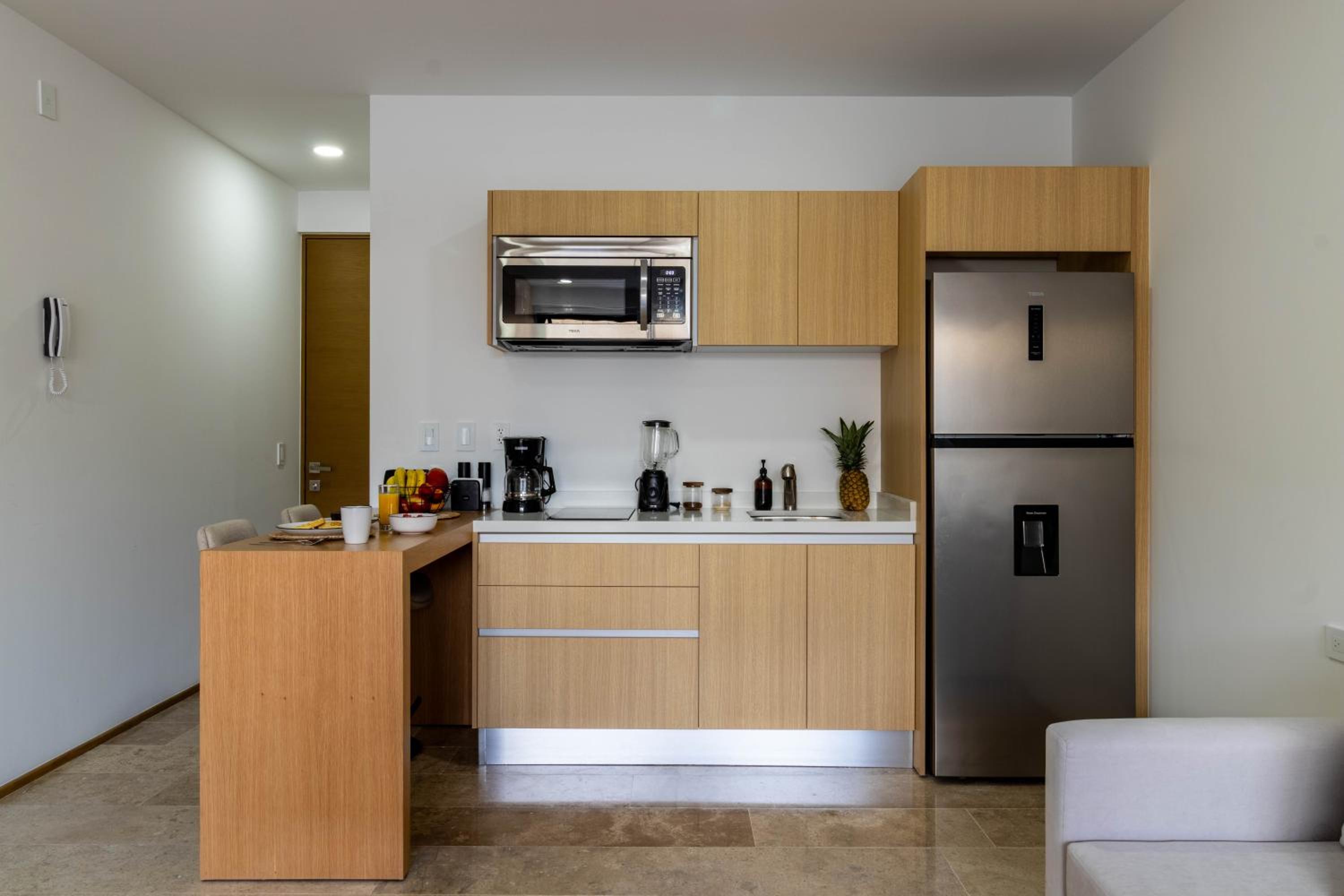 New Luxury Studio in the City Center