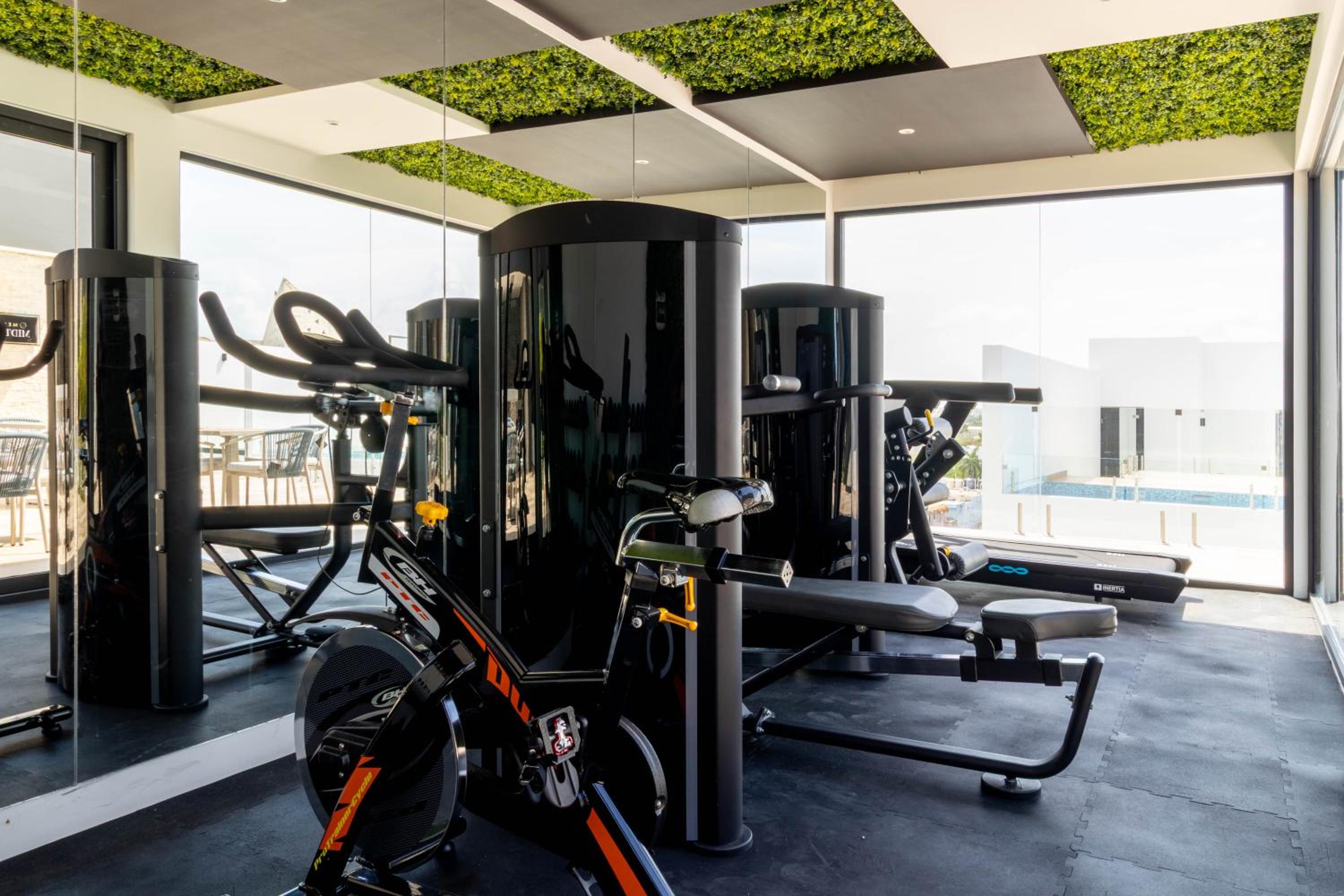 New Luxury Studio in the City Center