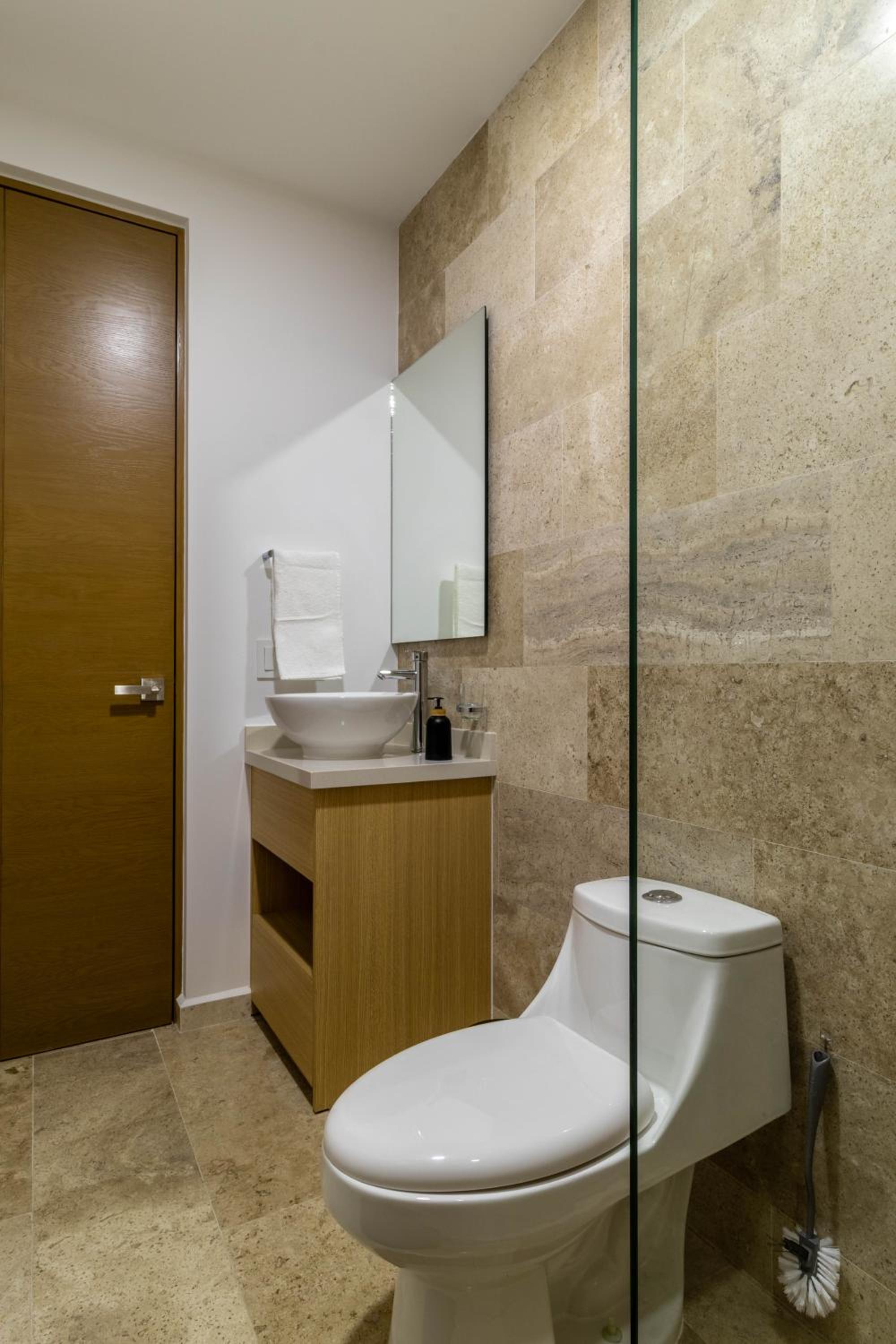 New Luxury Studio in the City Center