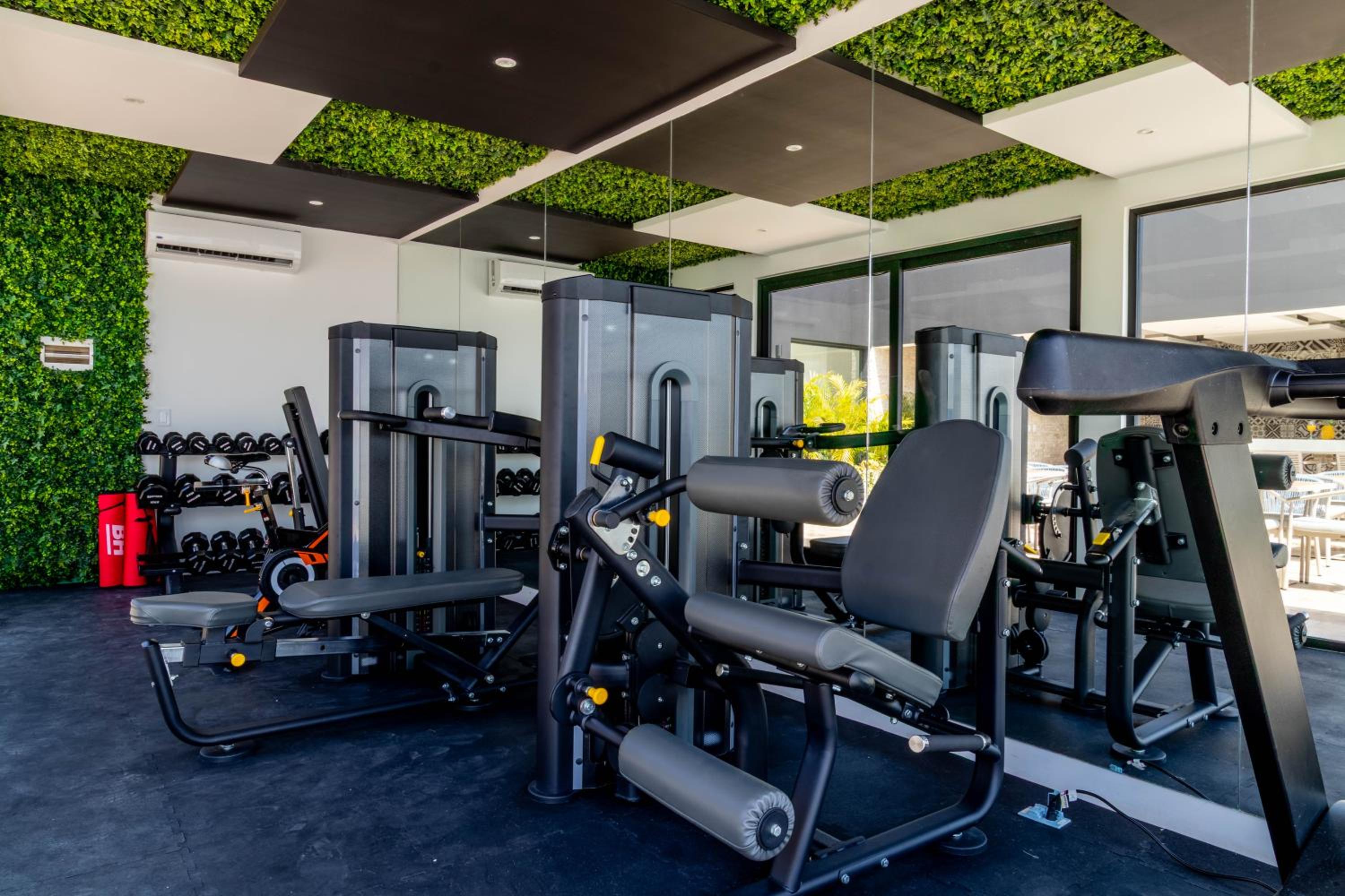 New Luxury Studio in the City Center
