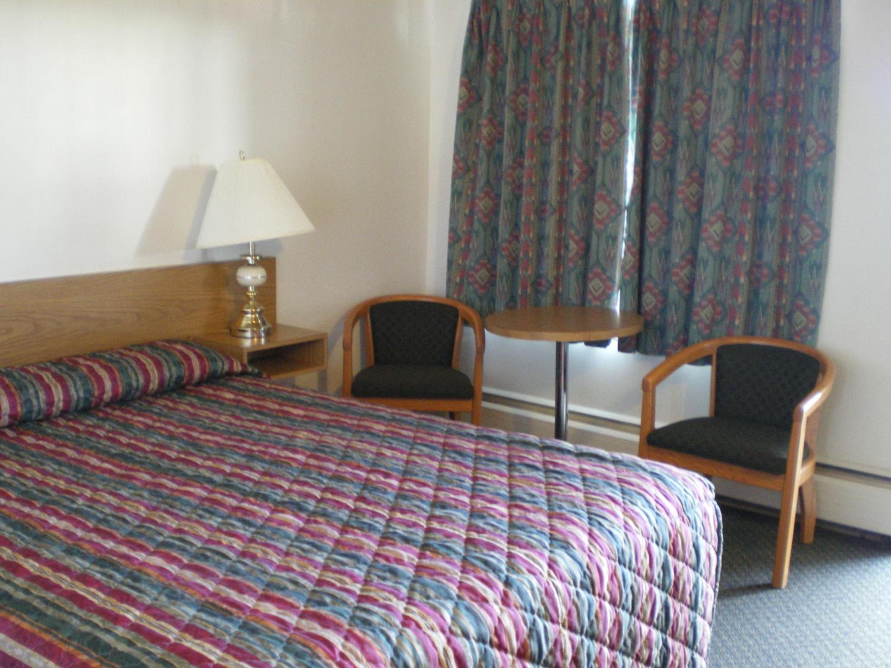 Sun-Dek Motel