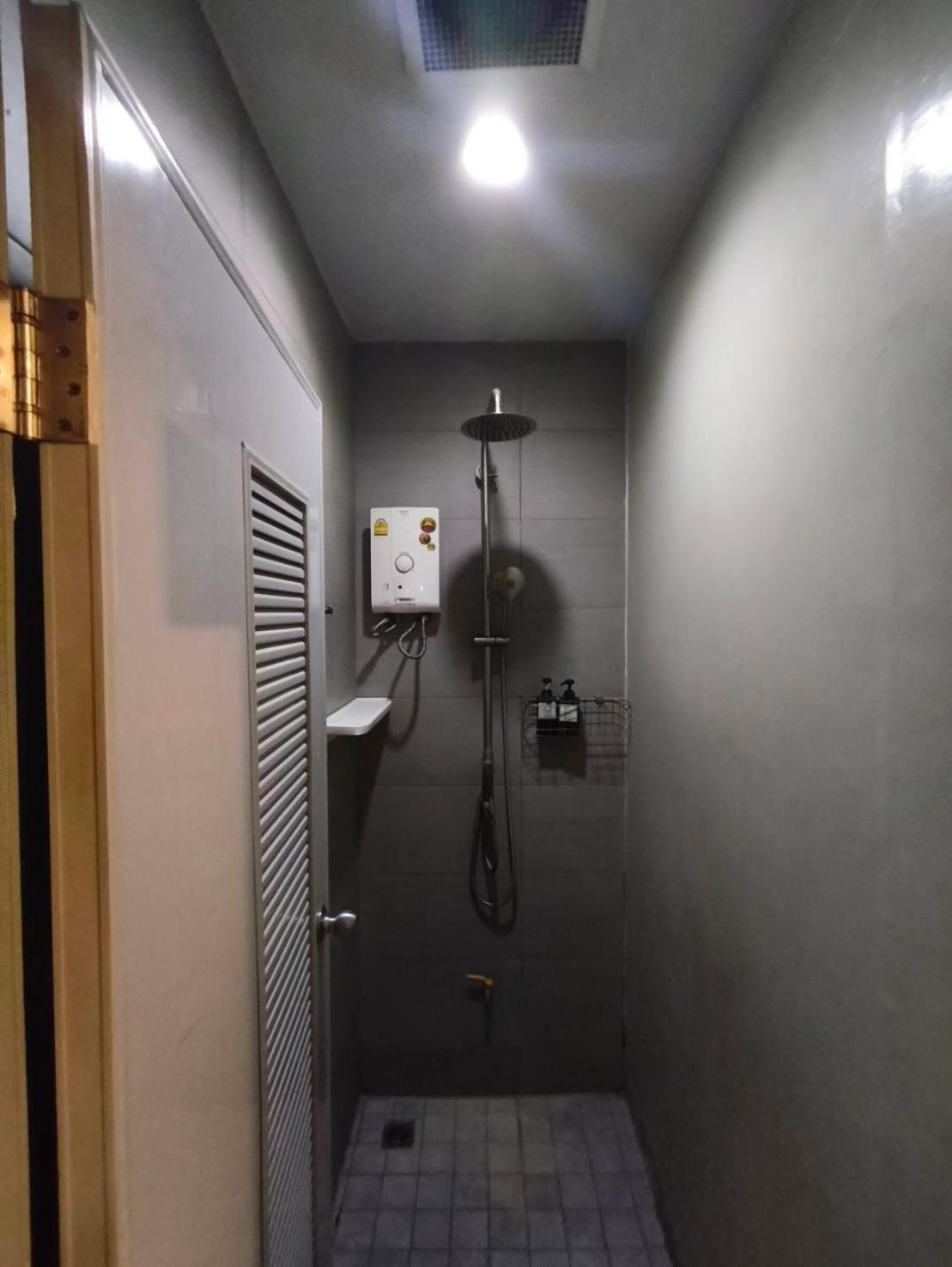 Nimman Nest Hostel & Cafe