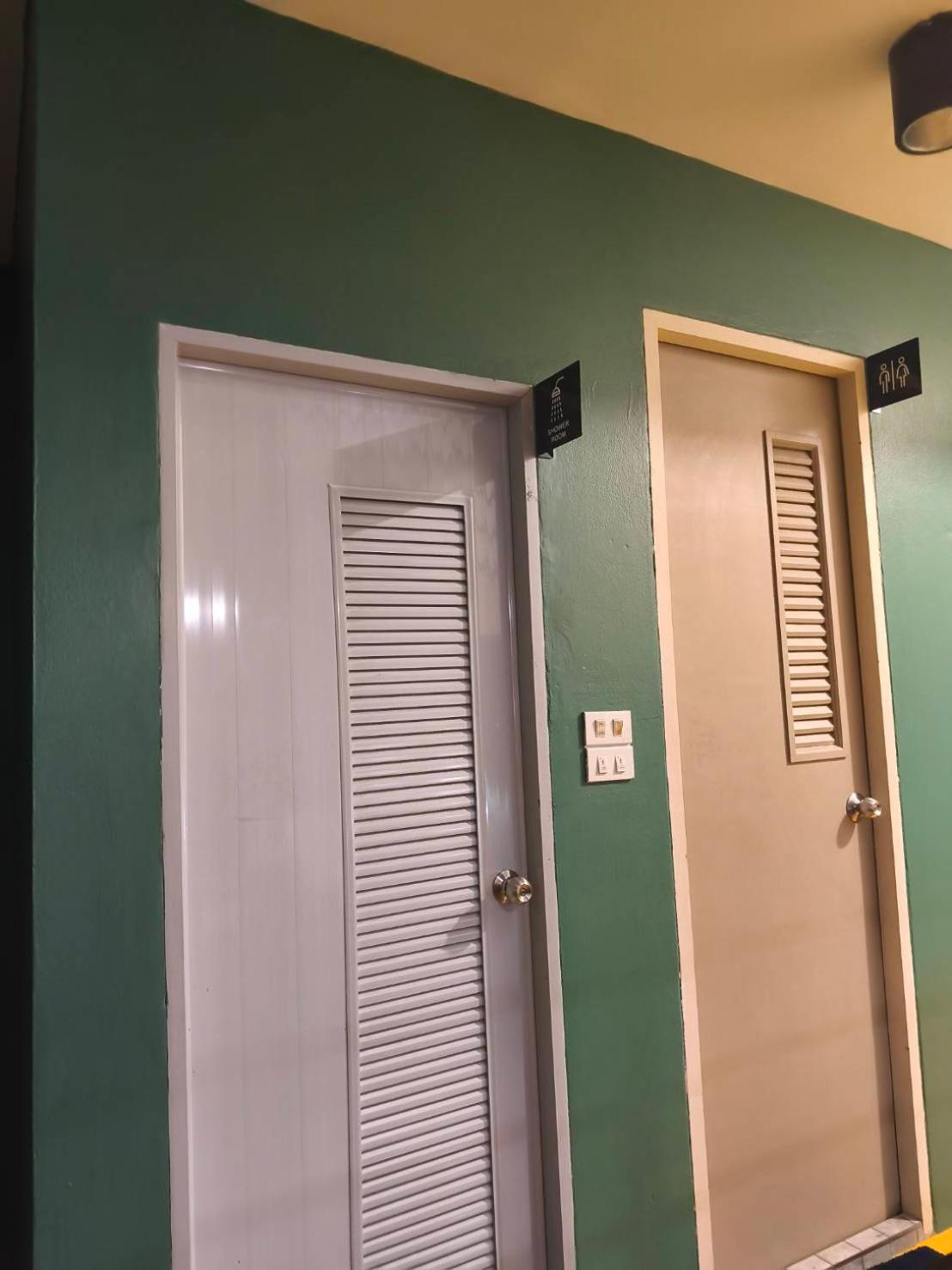 Nimman Nest Hostel & Cafe