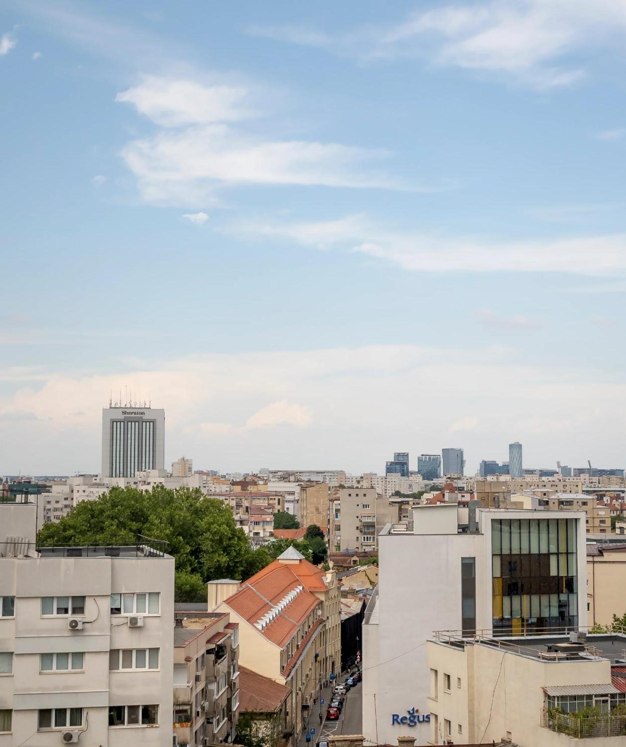 Little City Base Near Old Town & Calea Victoriei