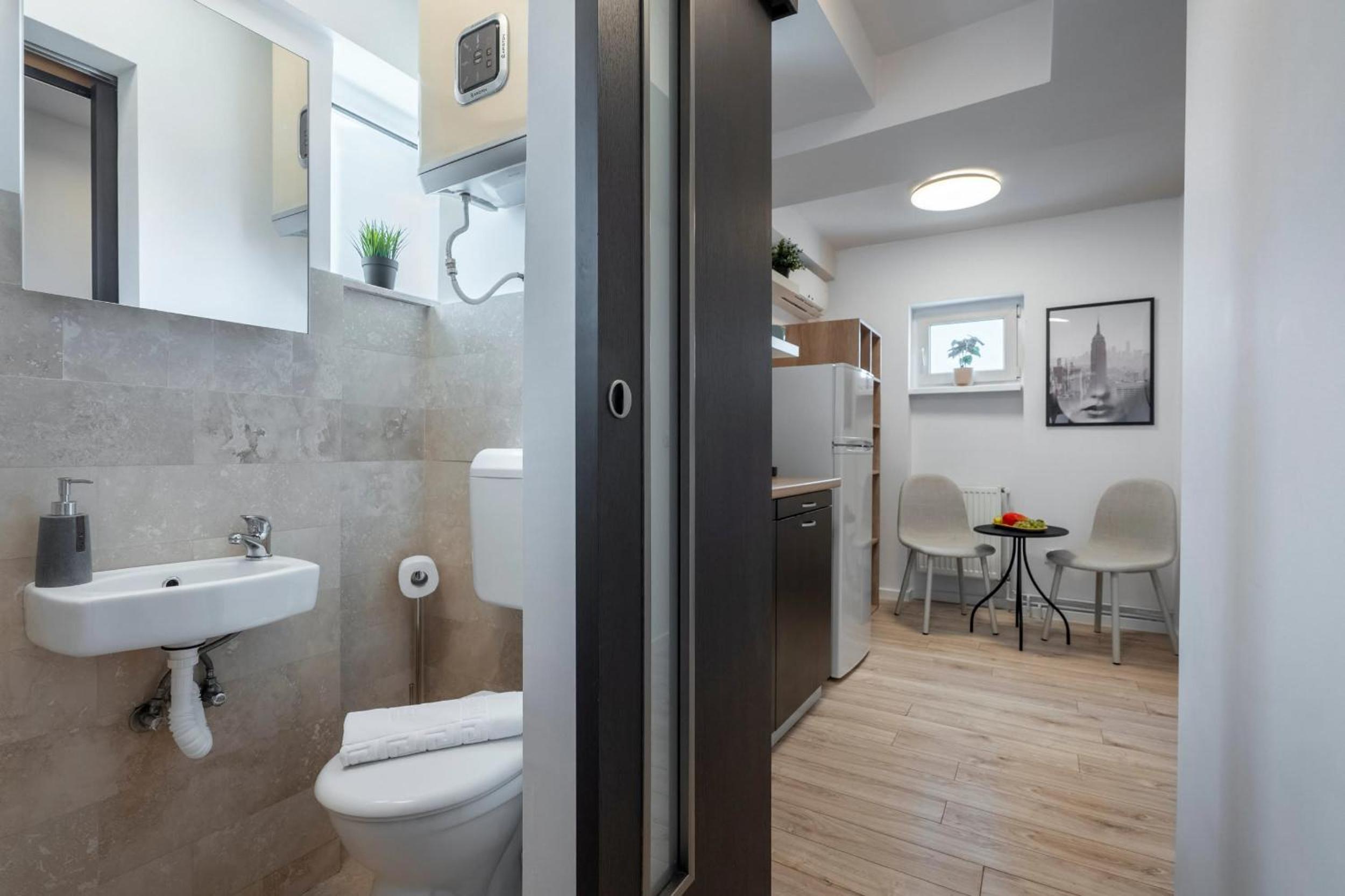 Little City Base Near Old Town & Calea Victoriei