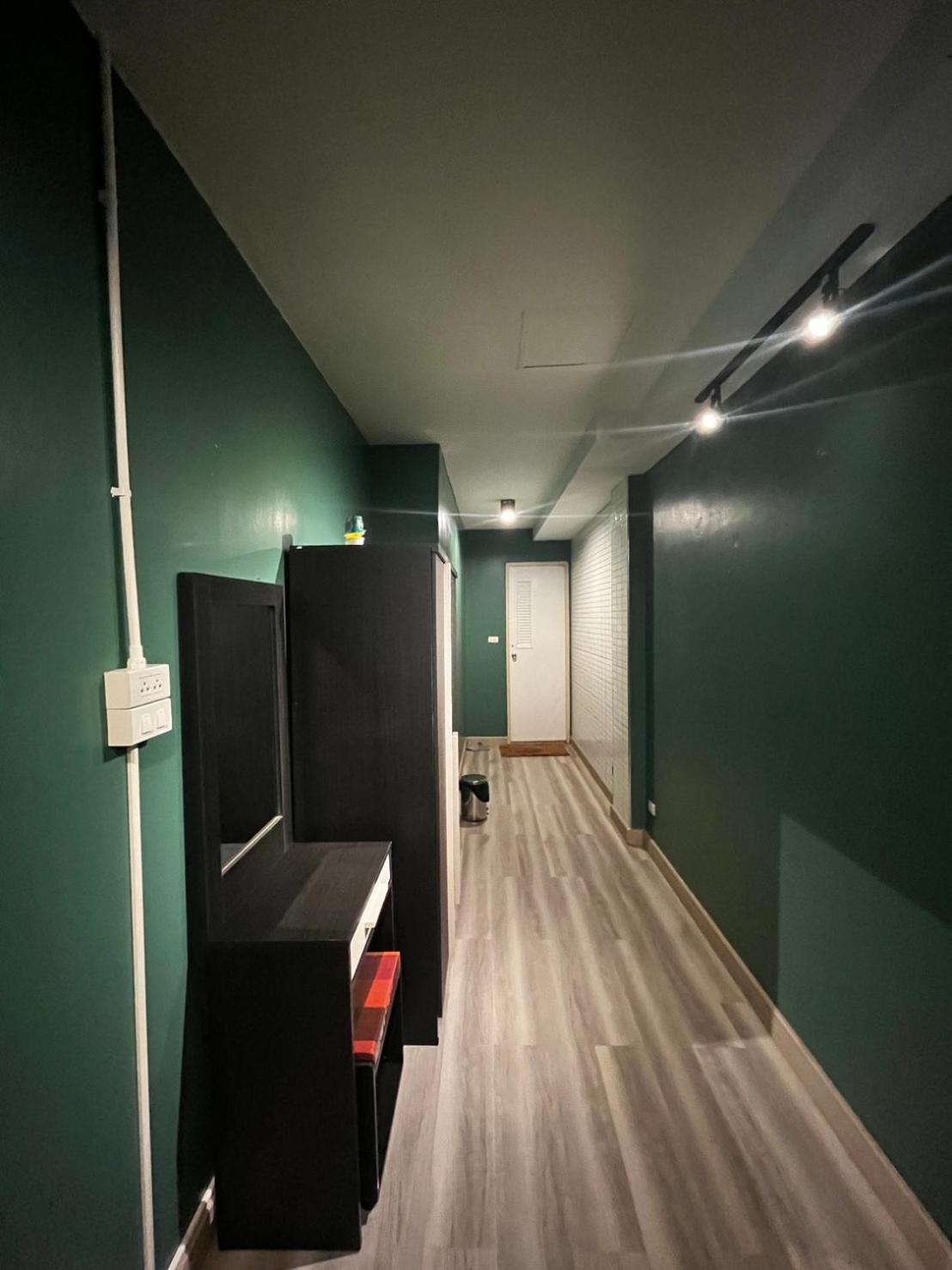 Nimman Nest Hostel & Cafe