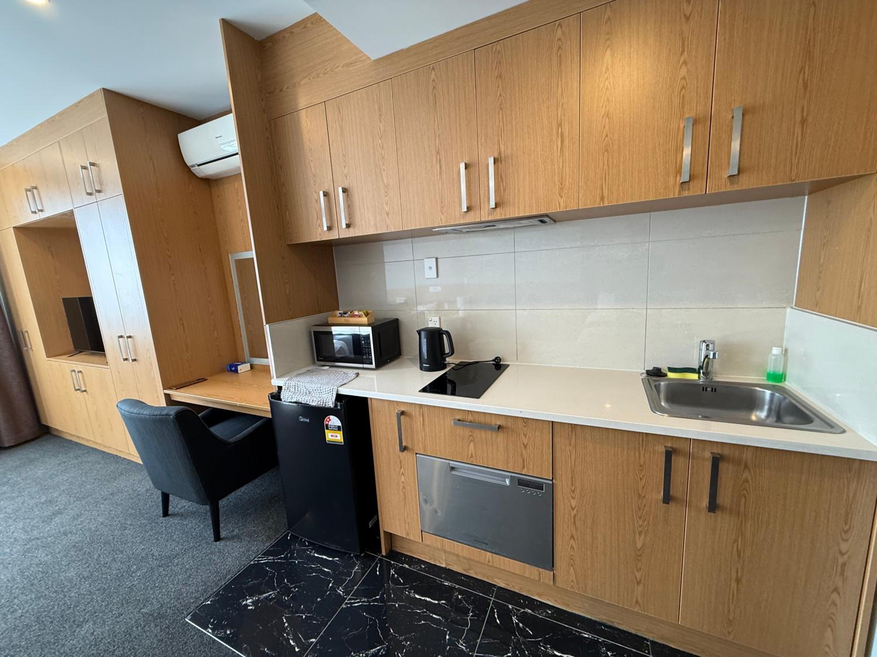 Goodview Hotel