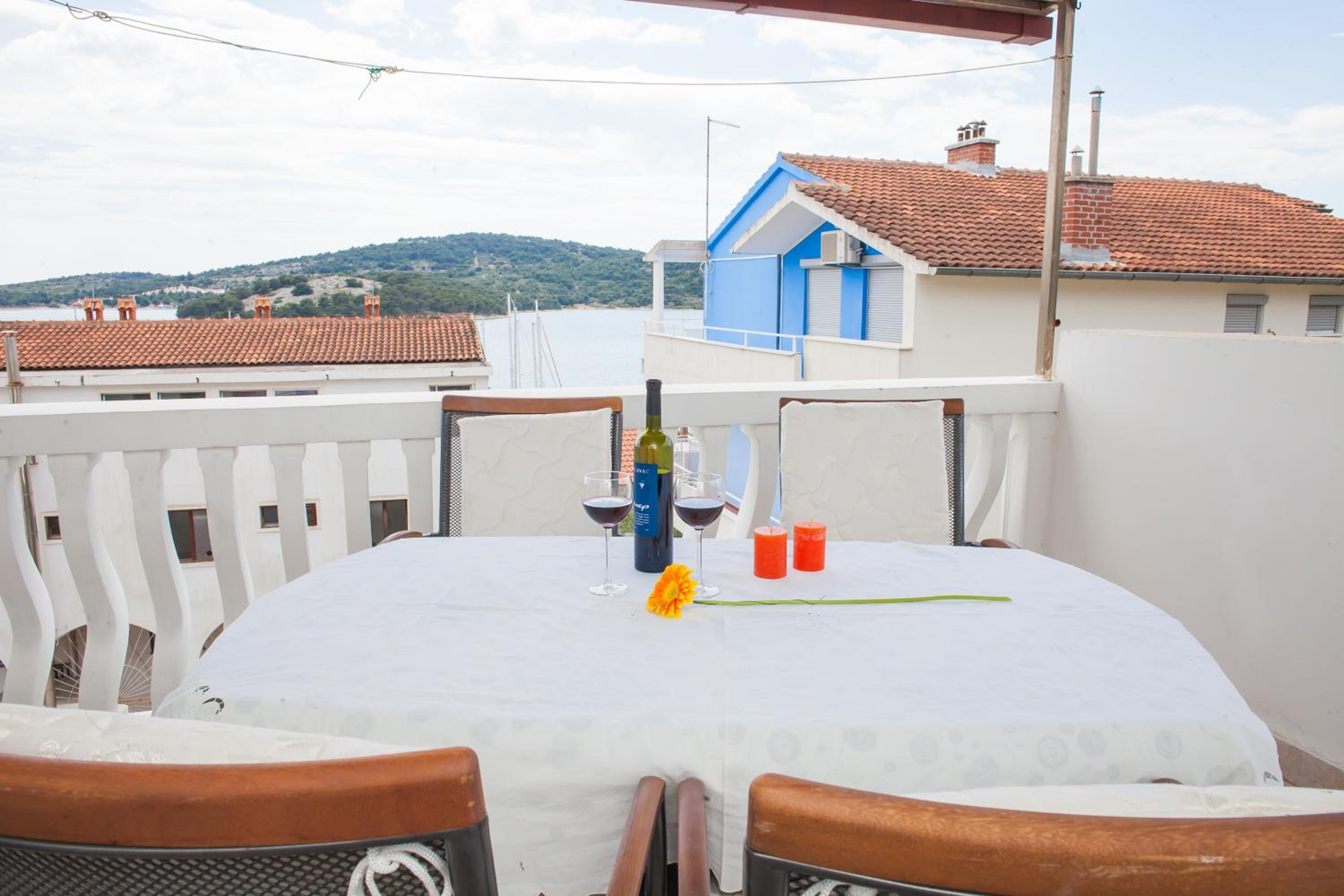 Photo 66
