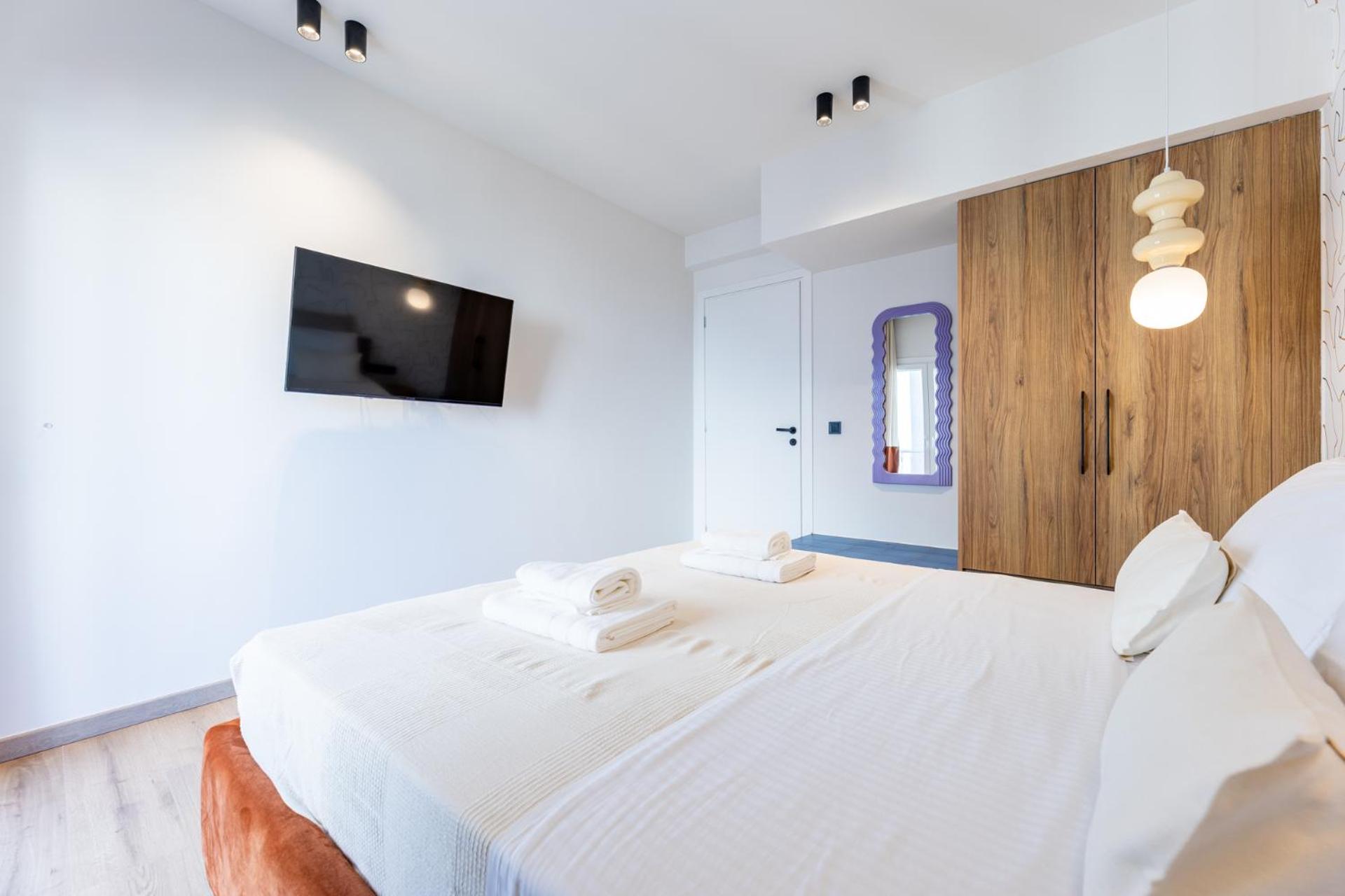 Cozy Apartment steps away from Acropolis and the Metro Station by Lumen Living