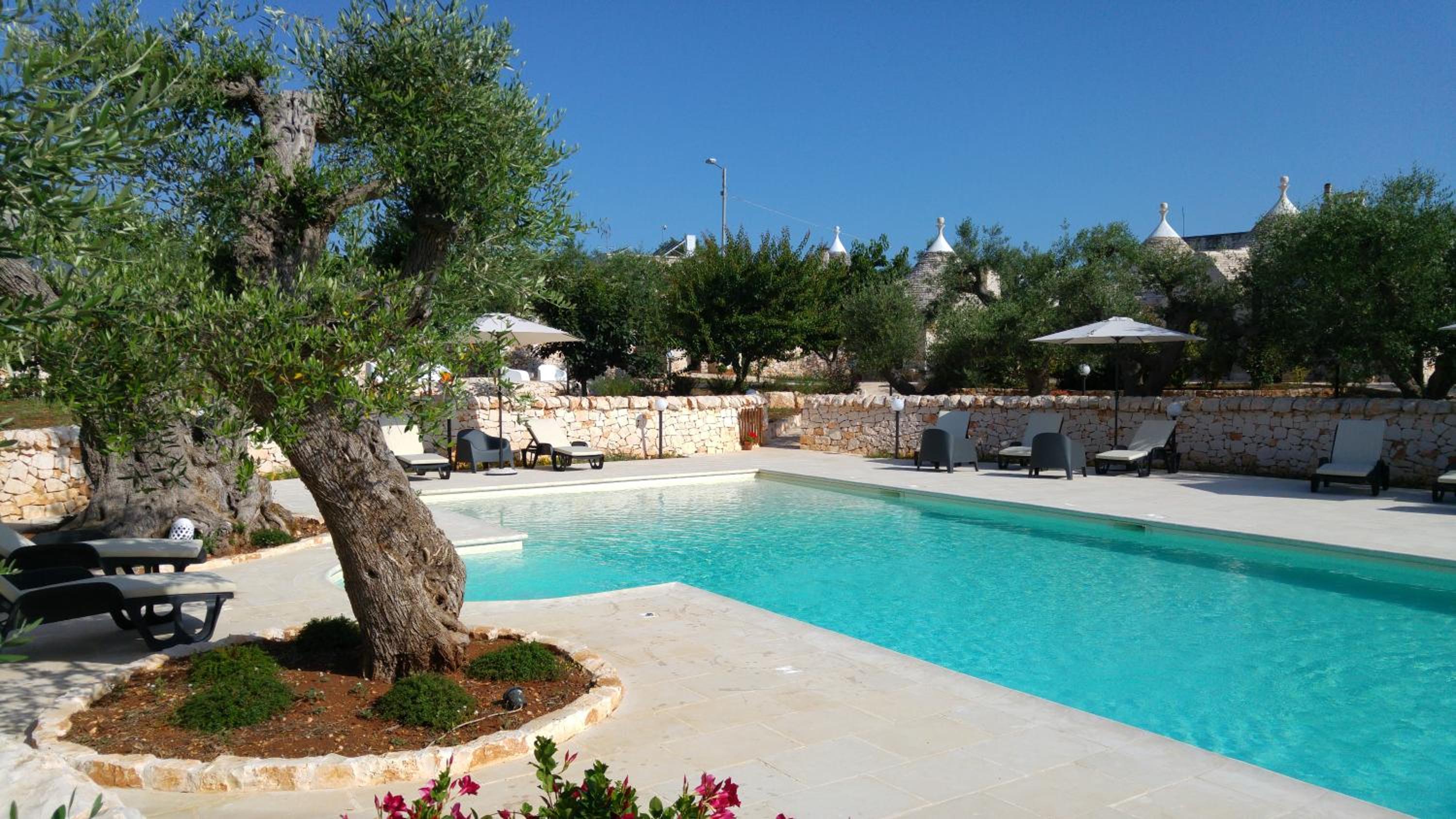 Almapetra Trulli Resort