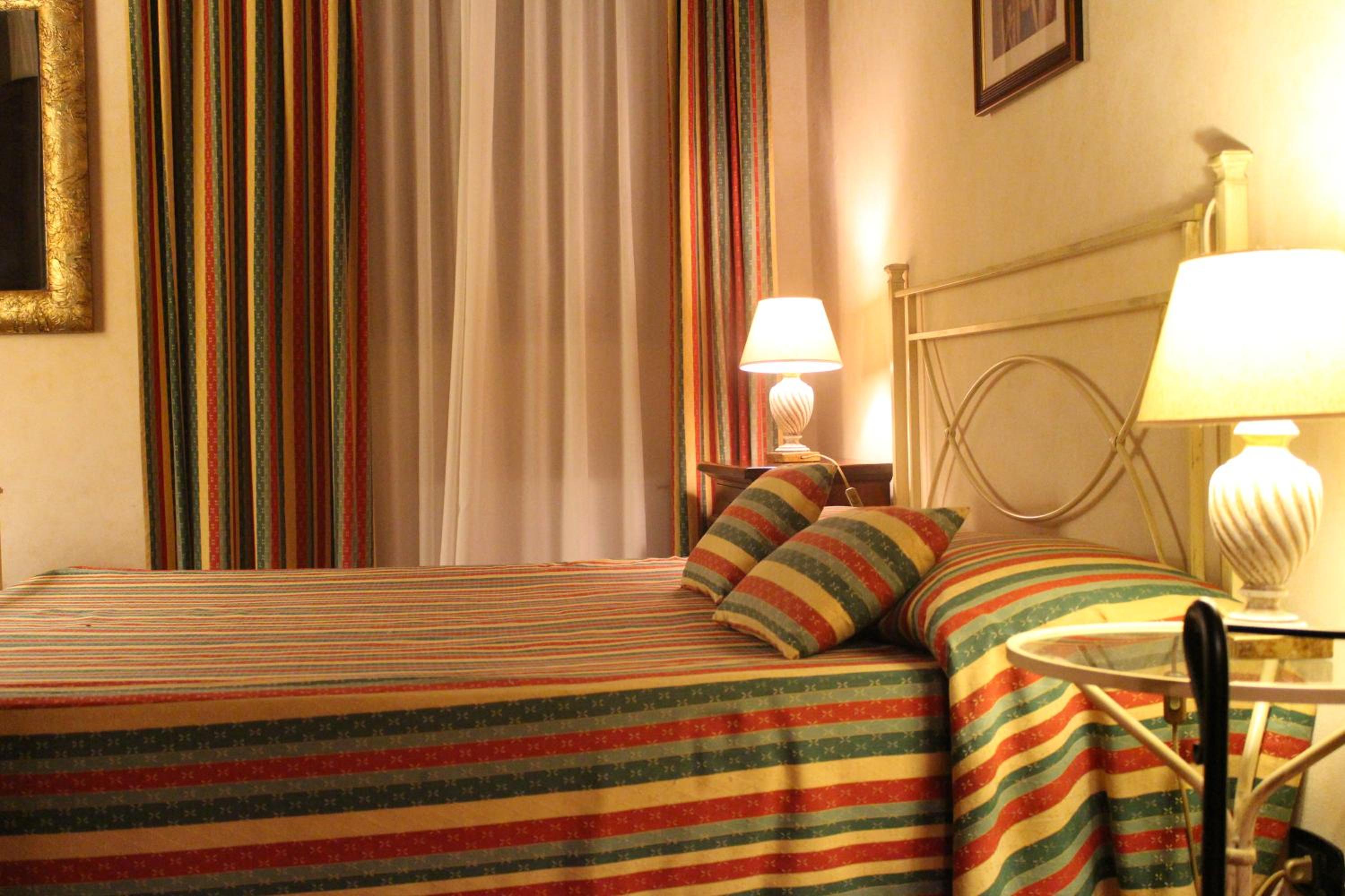 Photo 42