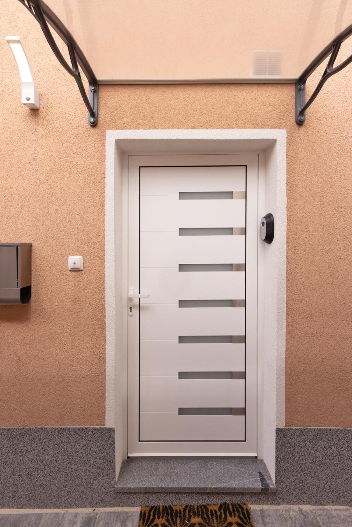 Apartma Seničica