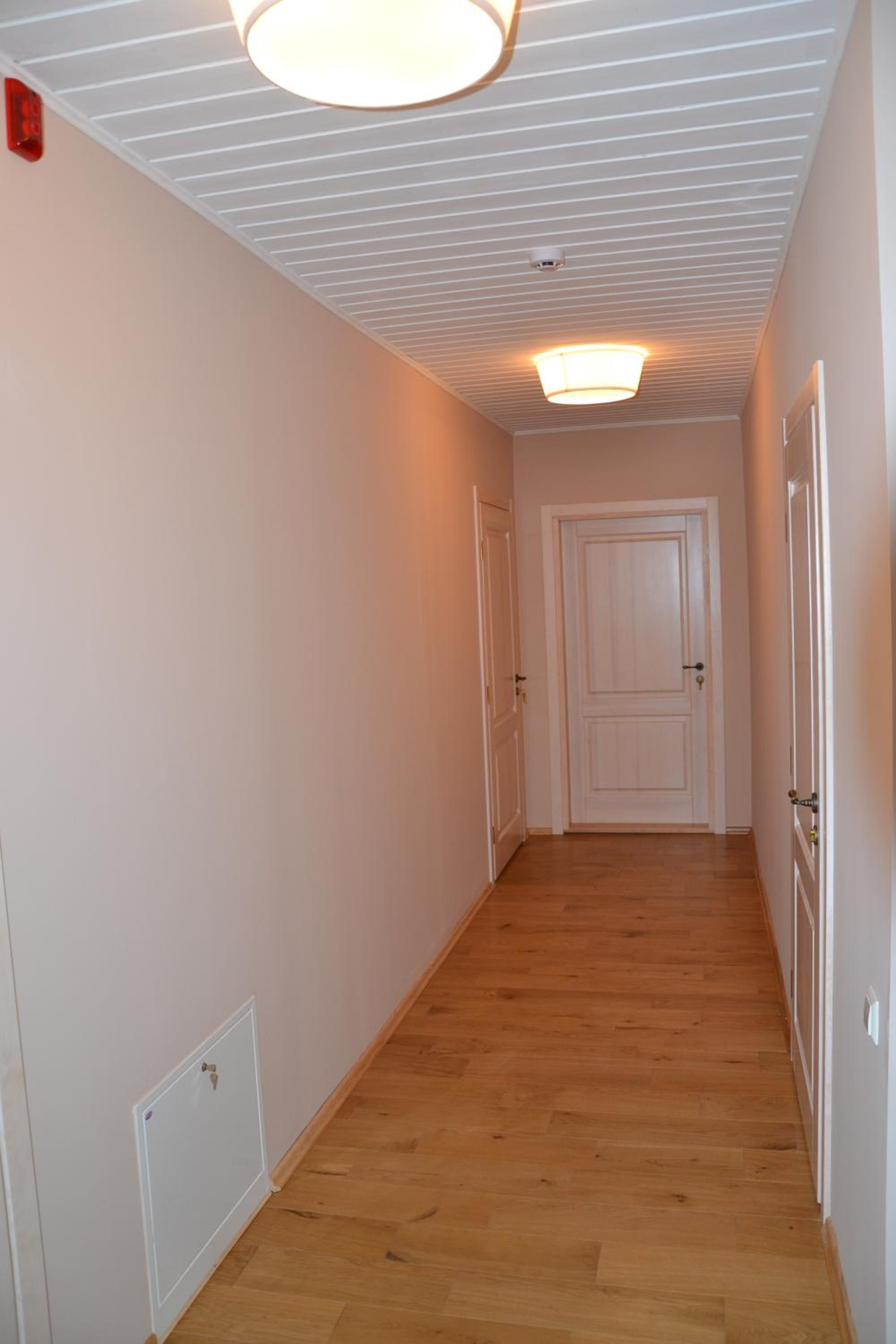 Photo 51