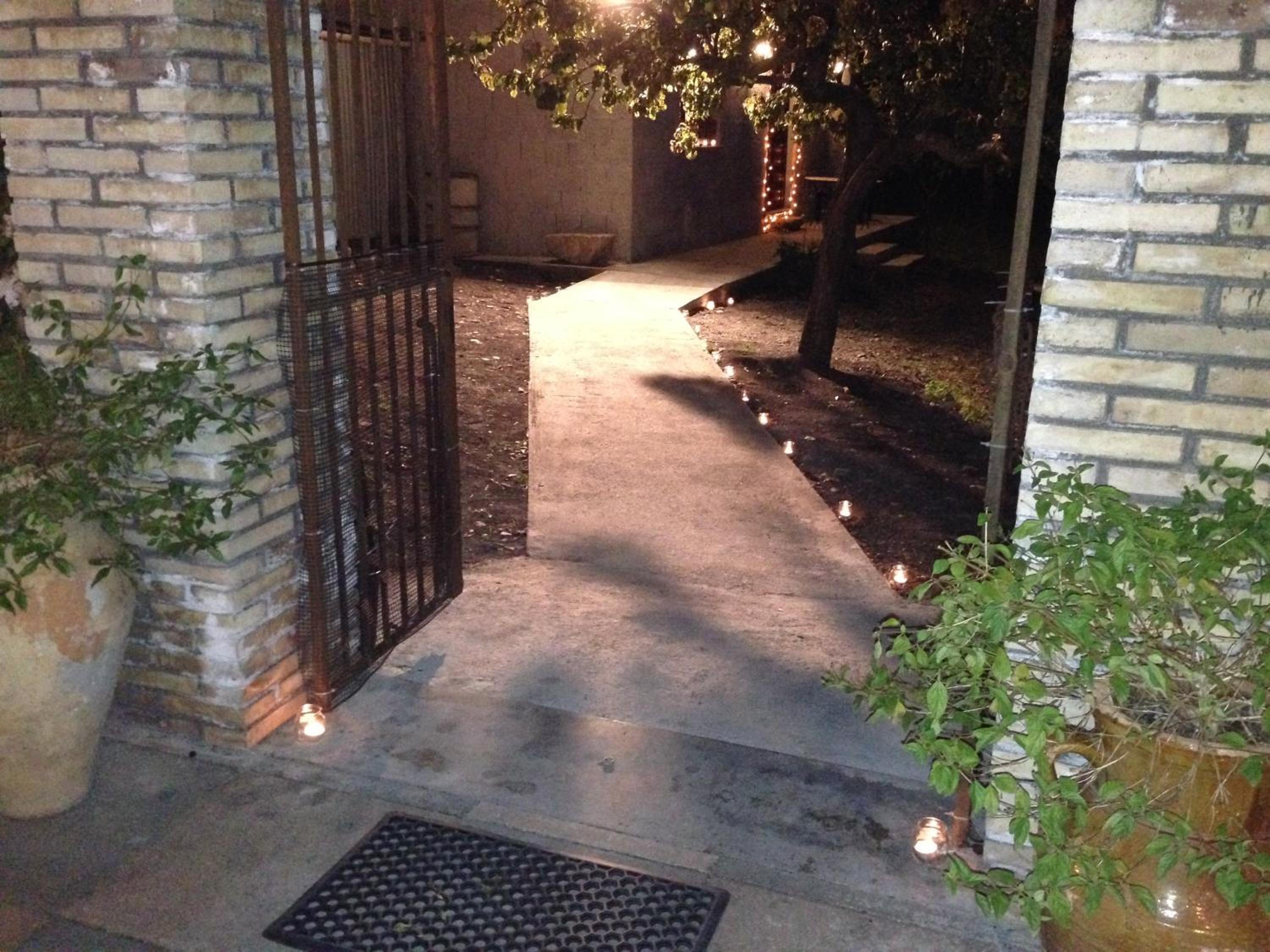 Photo 6