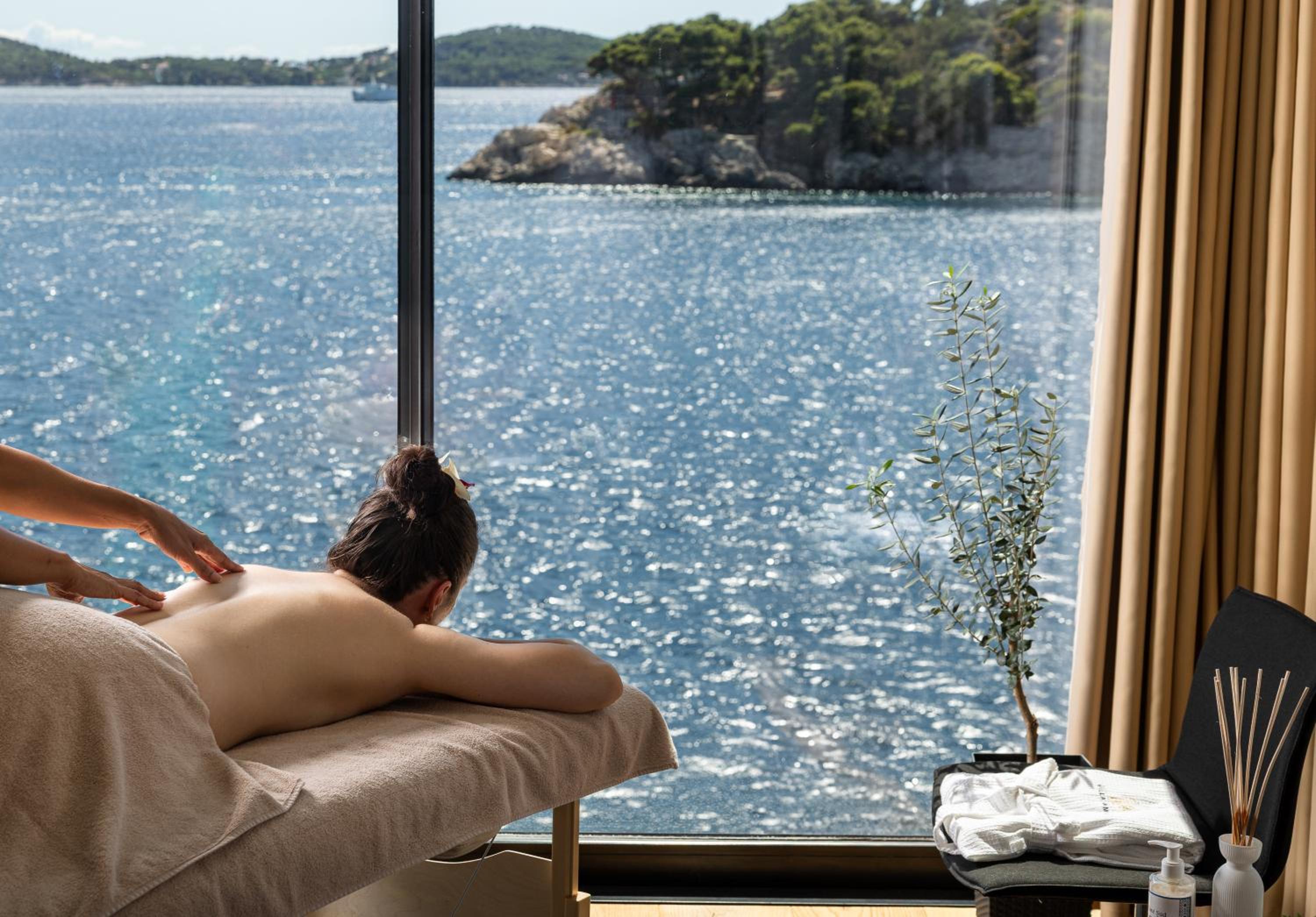 Villa Amelie - Private Seaside Haven