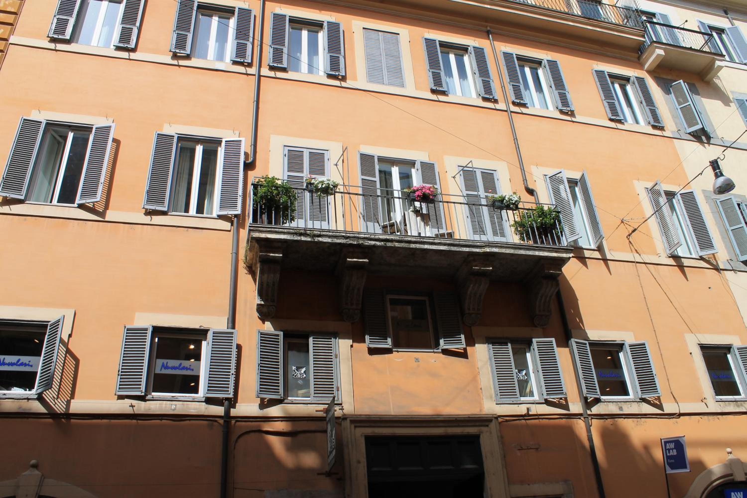 504 Corso Suites