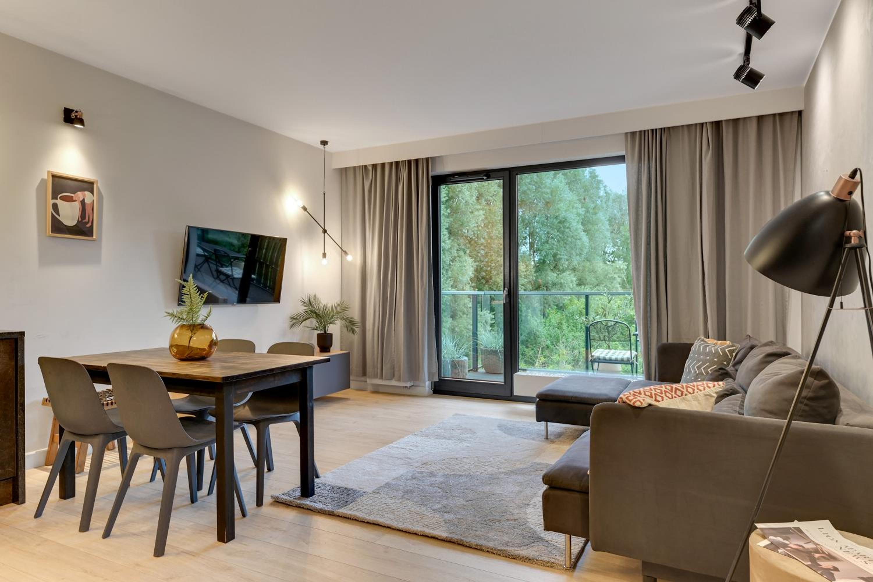 Forest Rivus Apartment with Parking by Lion Apartments