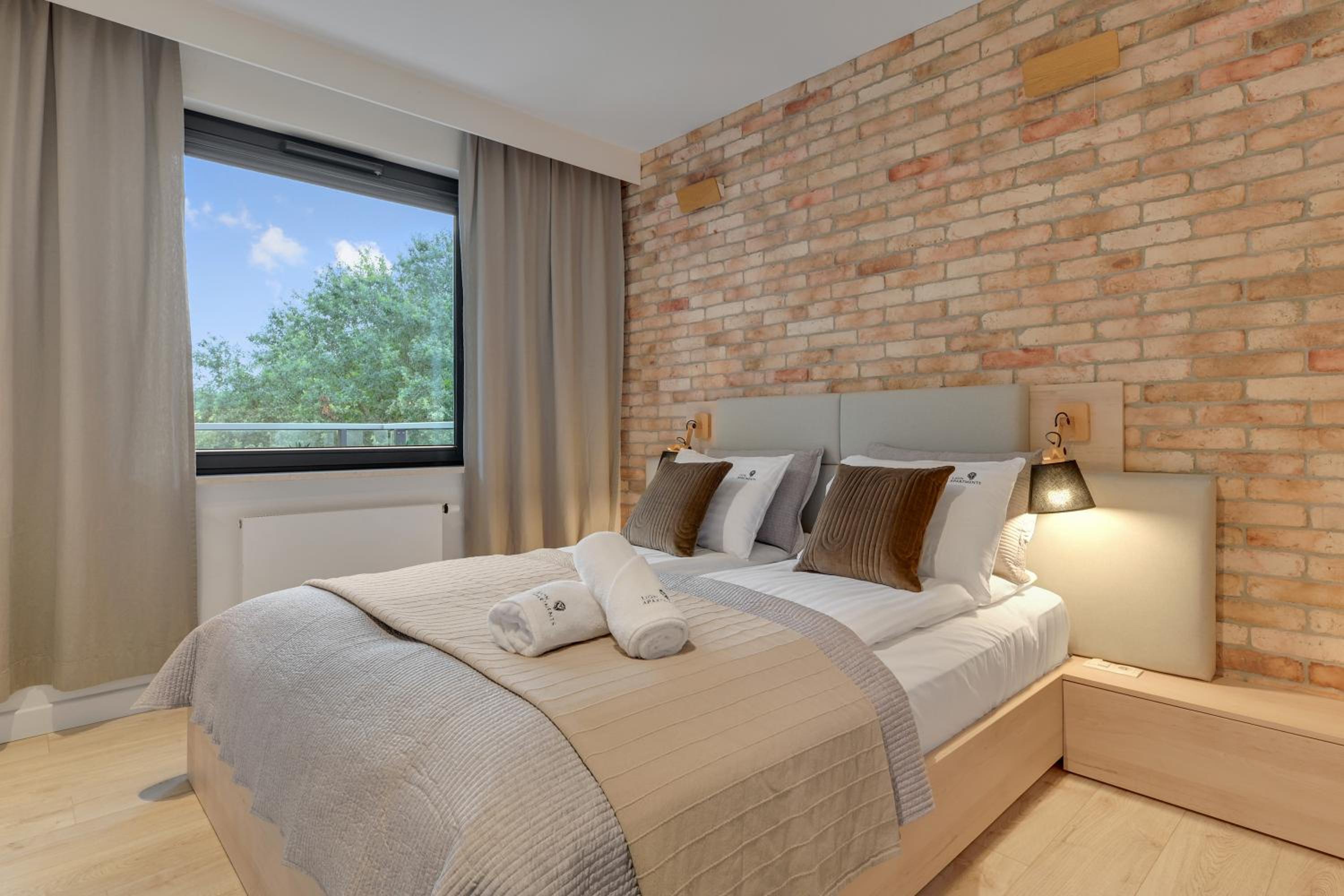 Forest Rivus Apartment with Parking by Lion Apartments