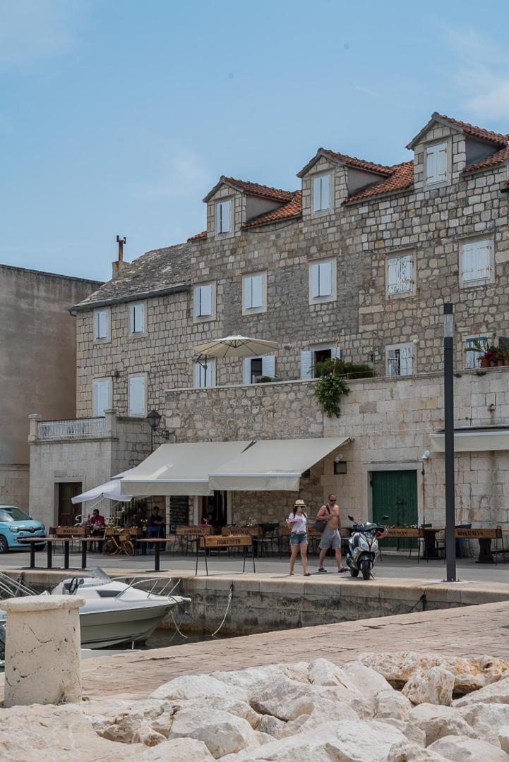Apartments Tonšić