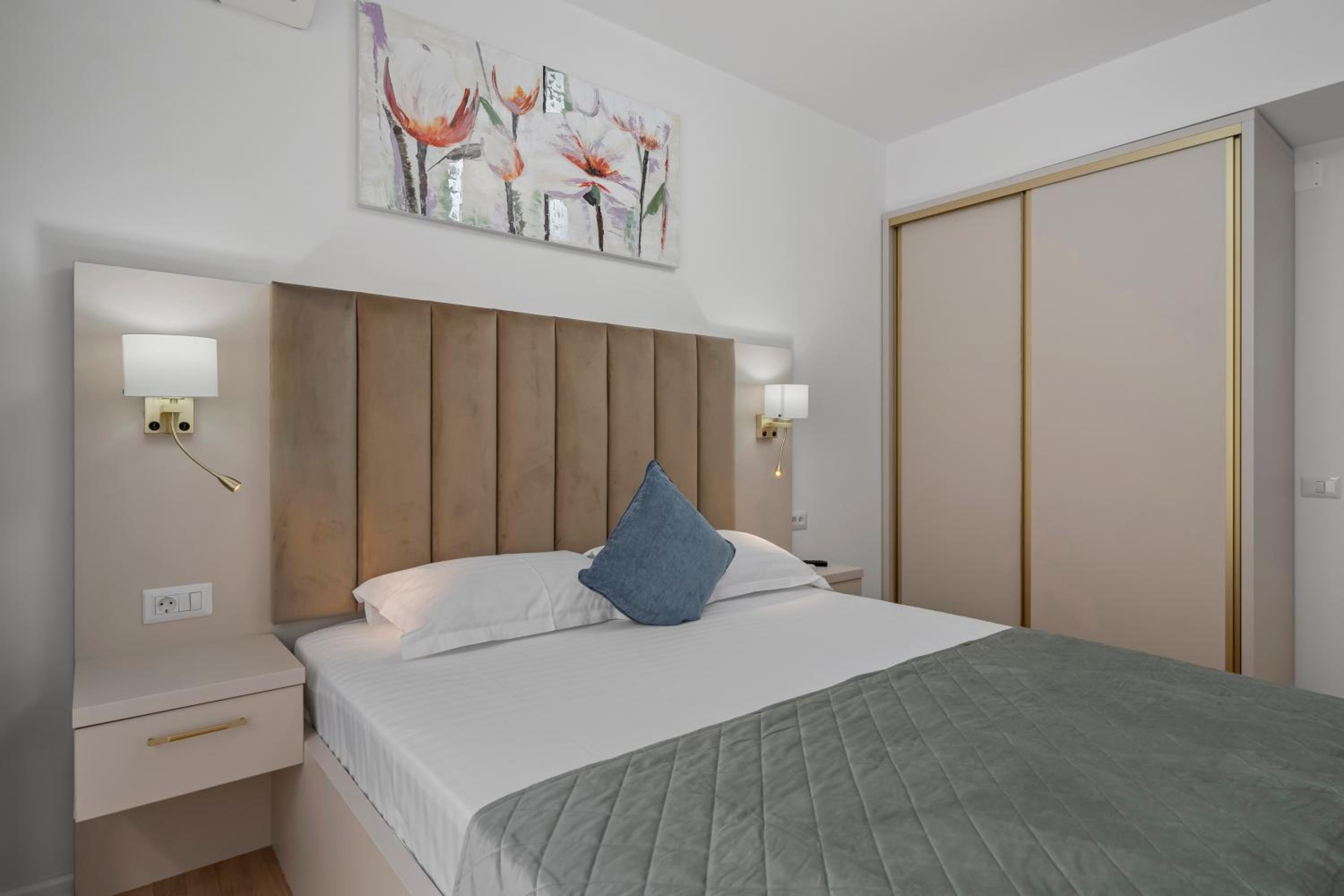 Boutique Hotel - Central Luxury Apartments