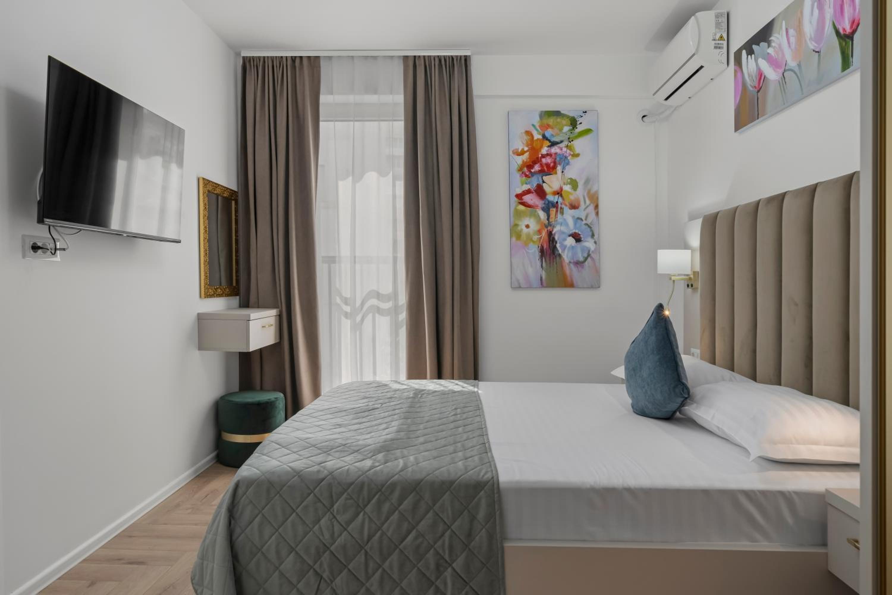 Boutique Hotel - Central Luxury Apartments
