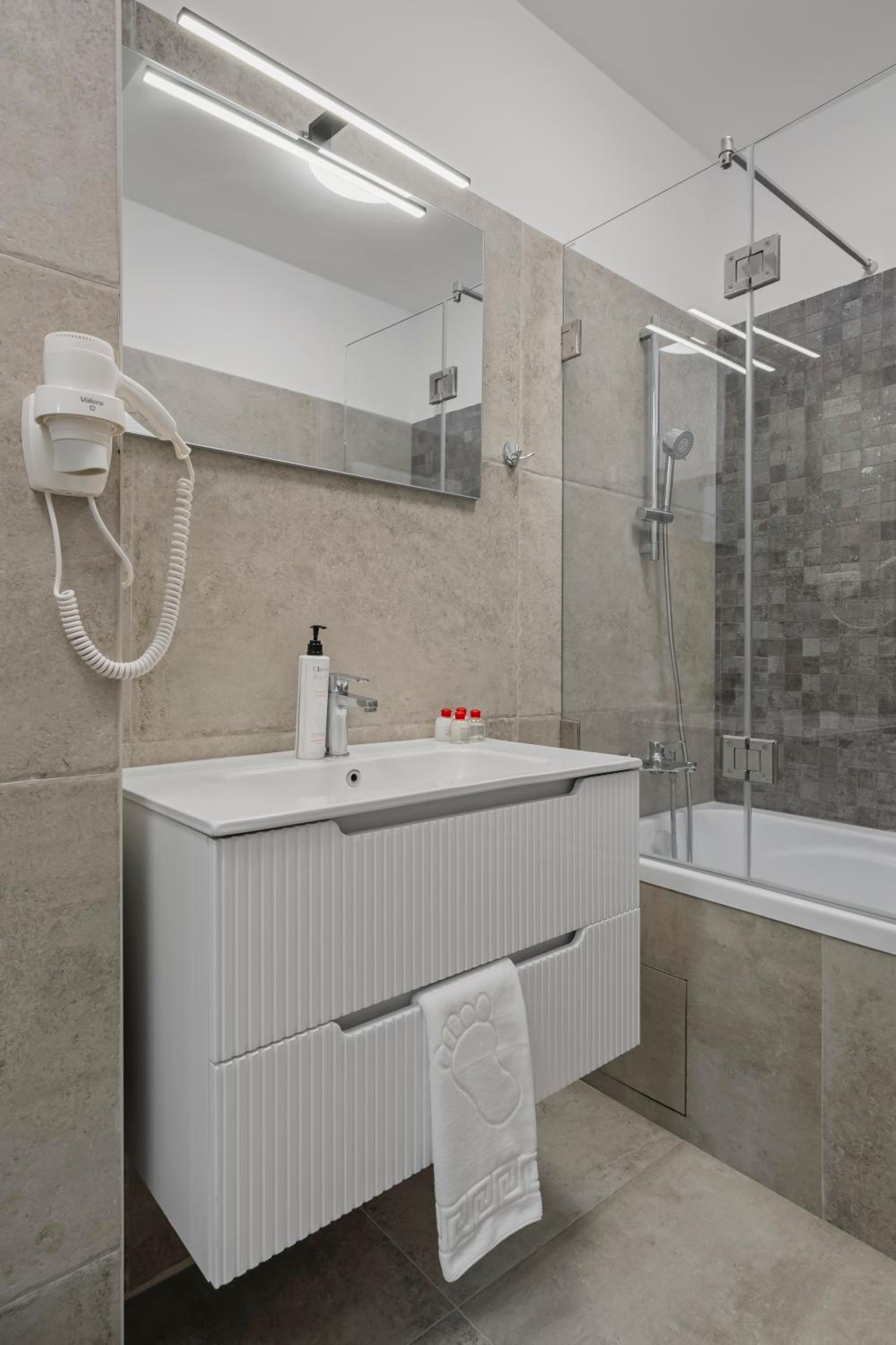 Boutique Hotel - Central Luxury Apartments