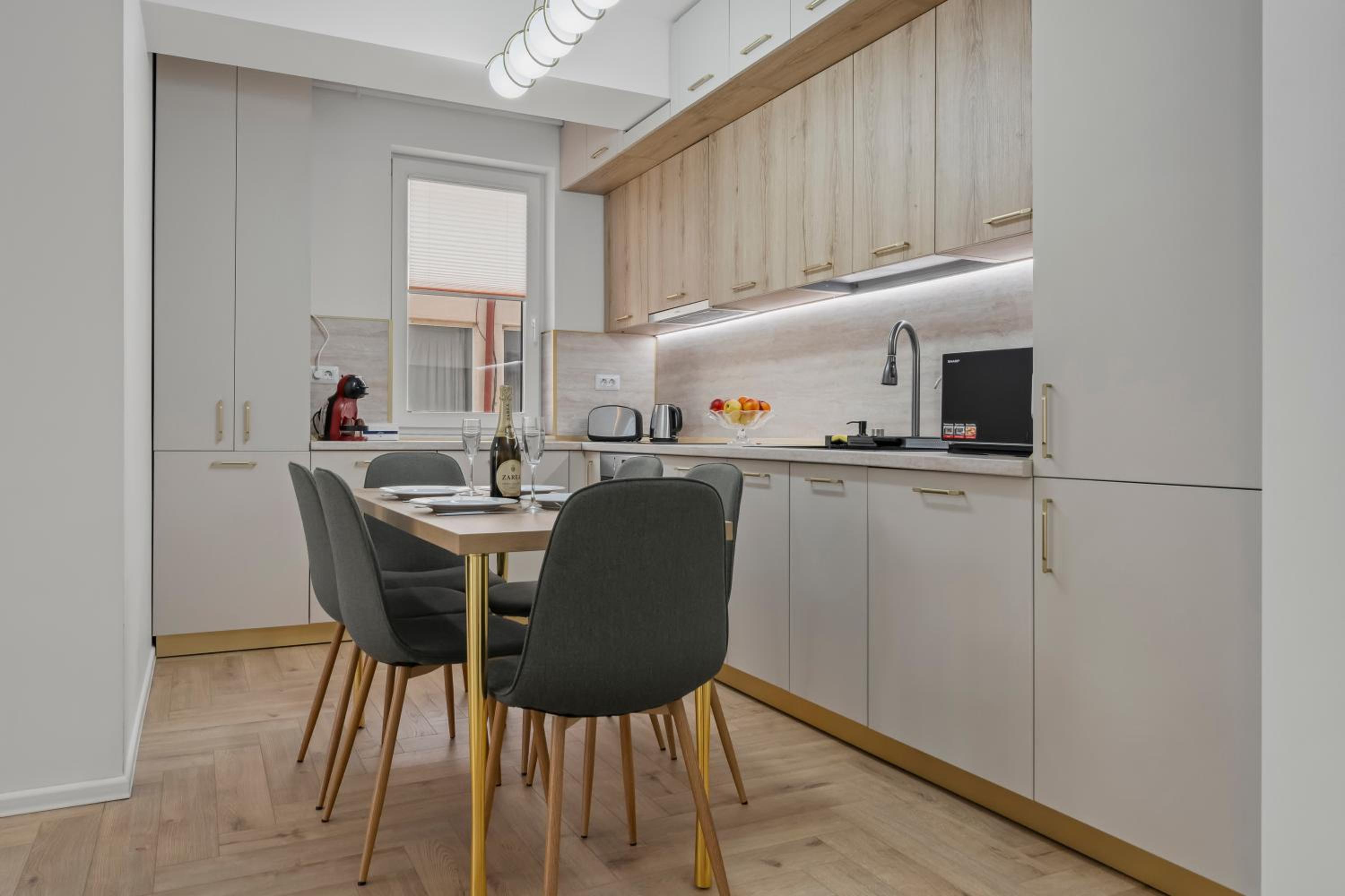 Boutique Hotel - Central Luxury Apartments