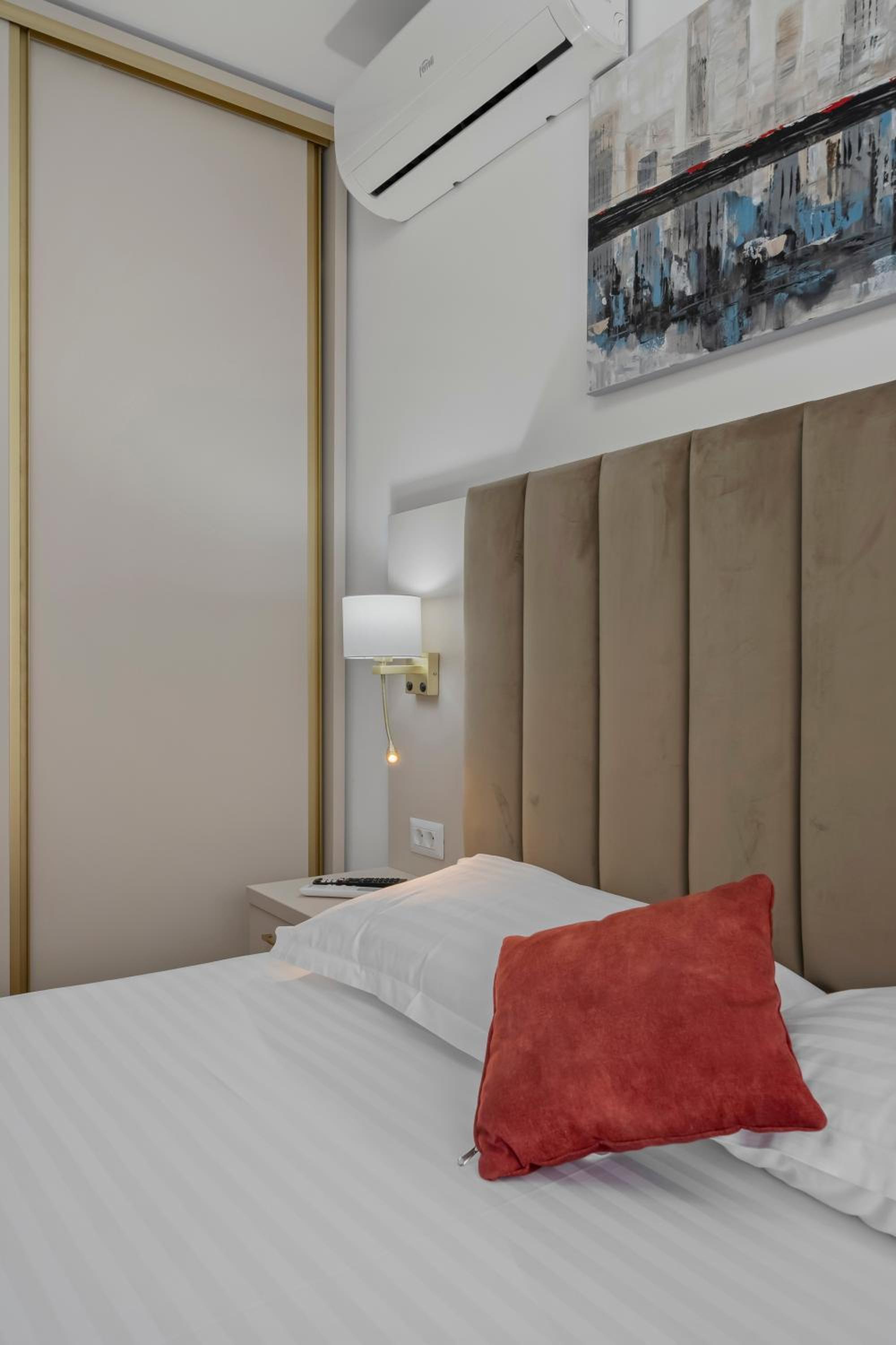 Boutique Hotel - Central Luxury Apartments