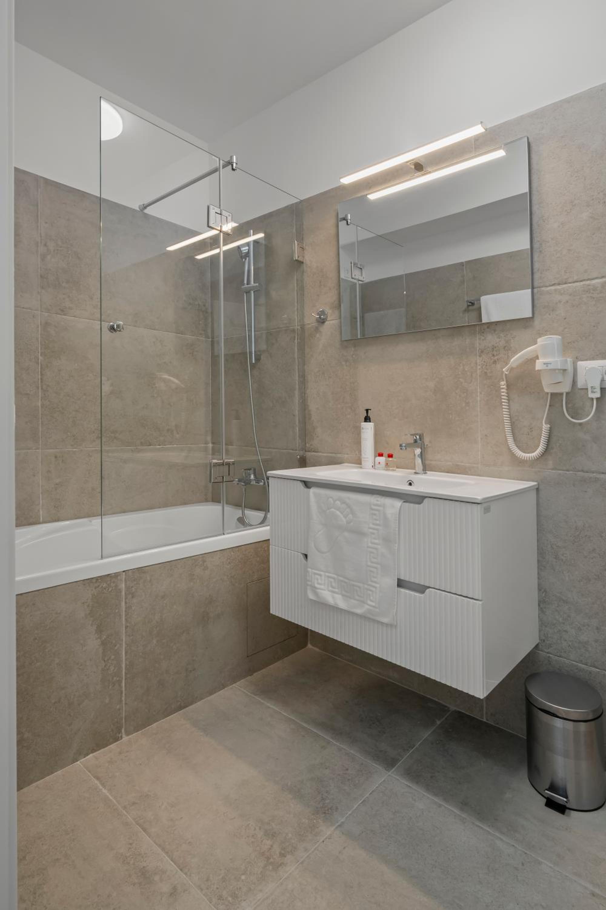 Boutique Hotel - Central Luxury Apartments