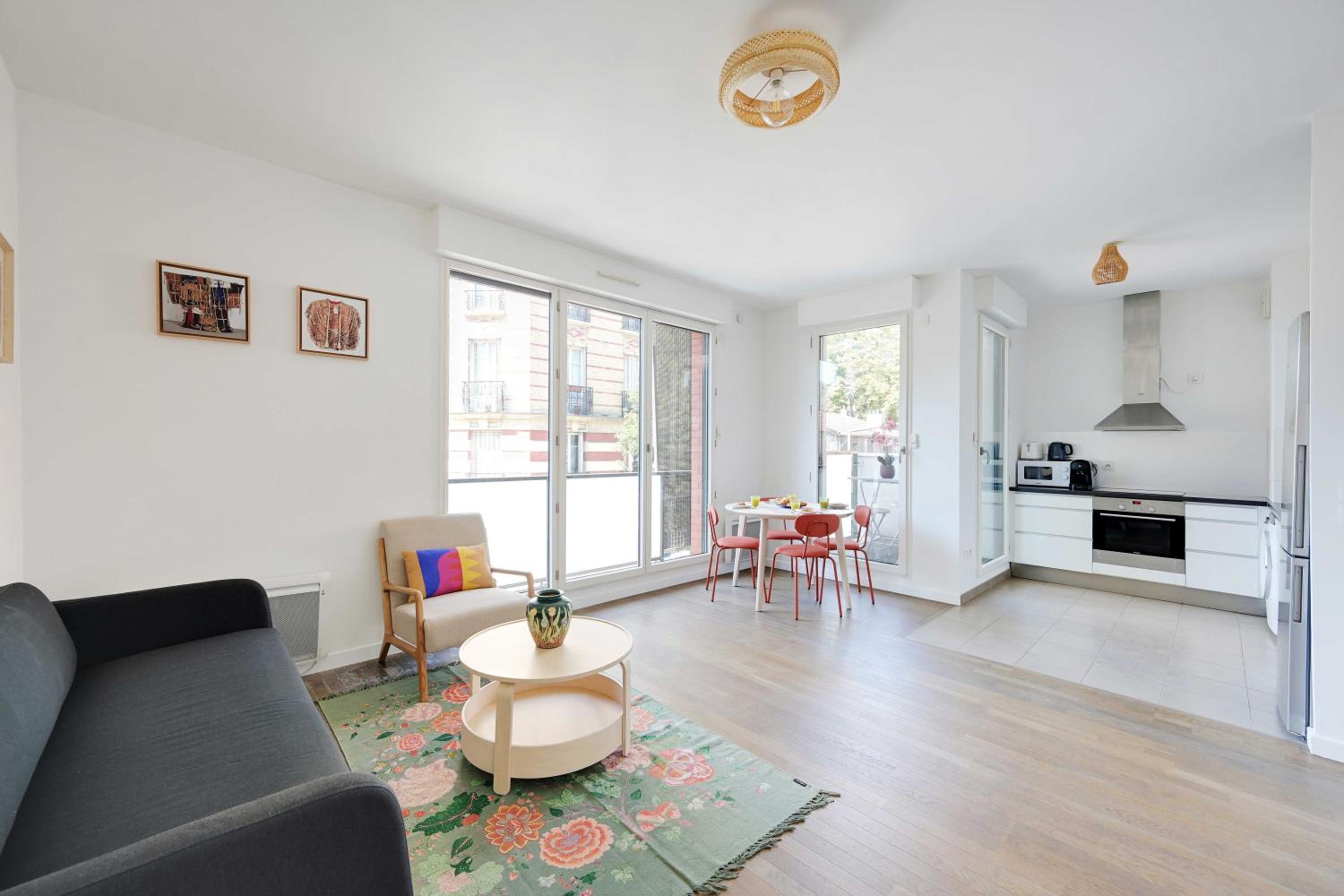 Charming apartment - 2BR-4P- Balcony- Malakoff