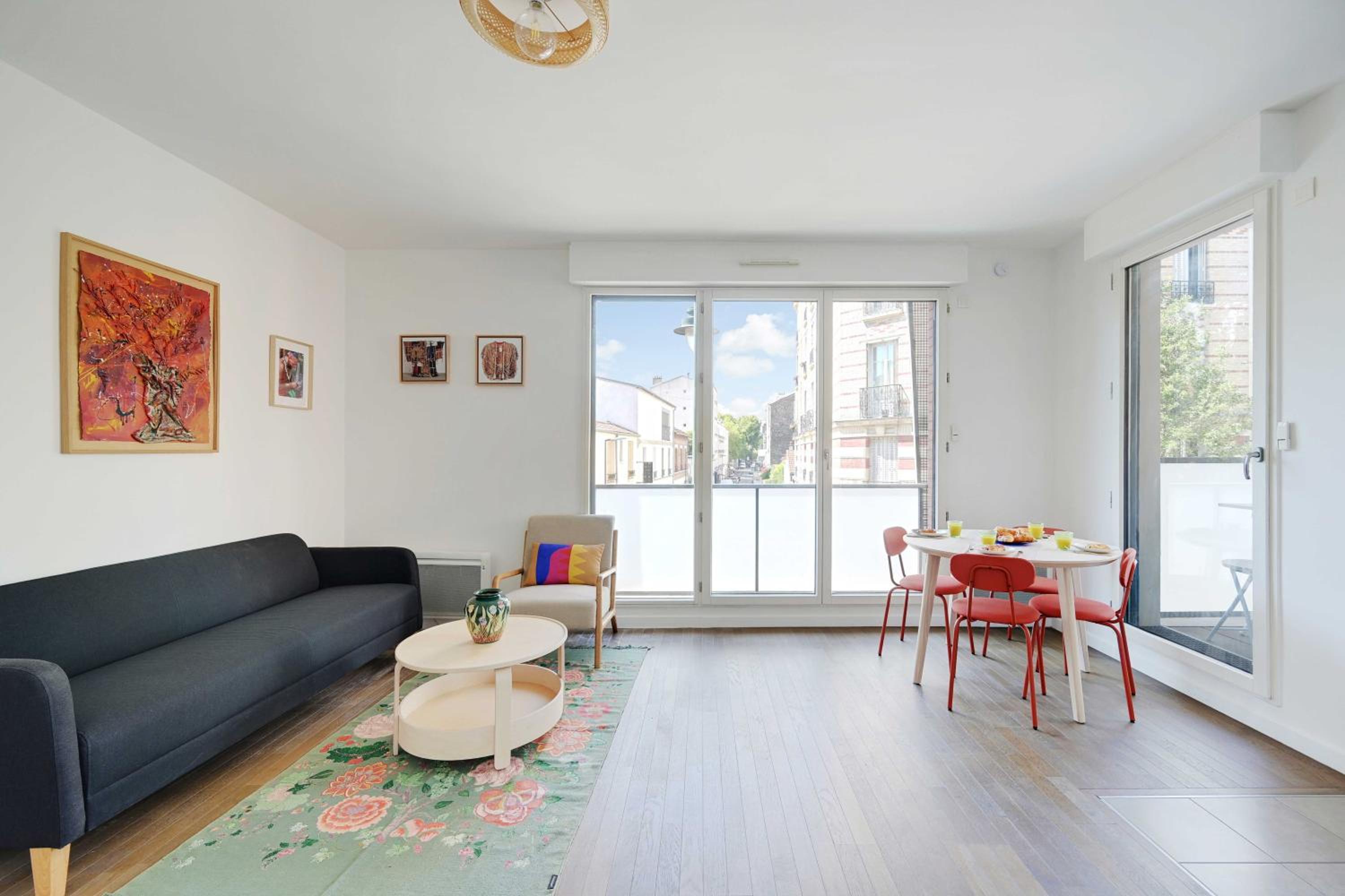 Charming apartment - 2BR-4P- Balcony- Malakoff