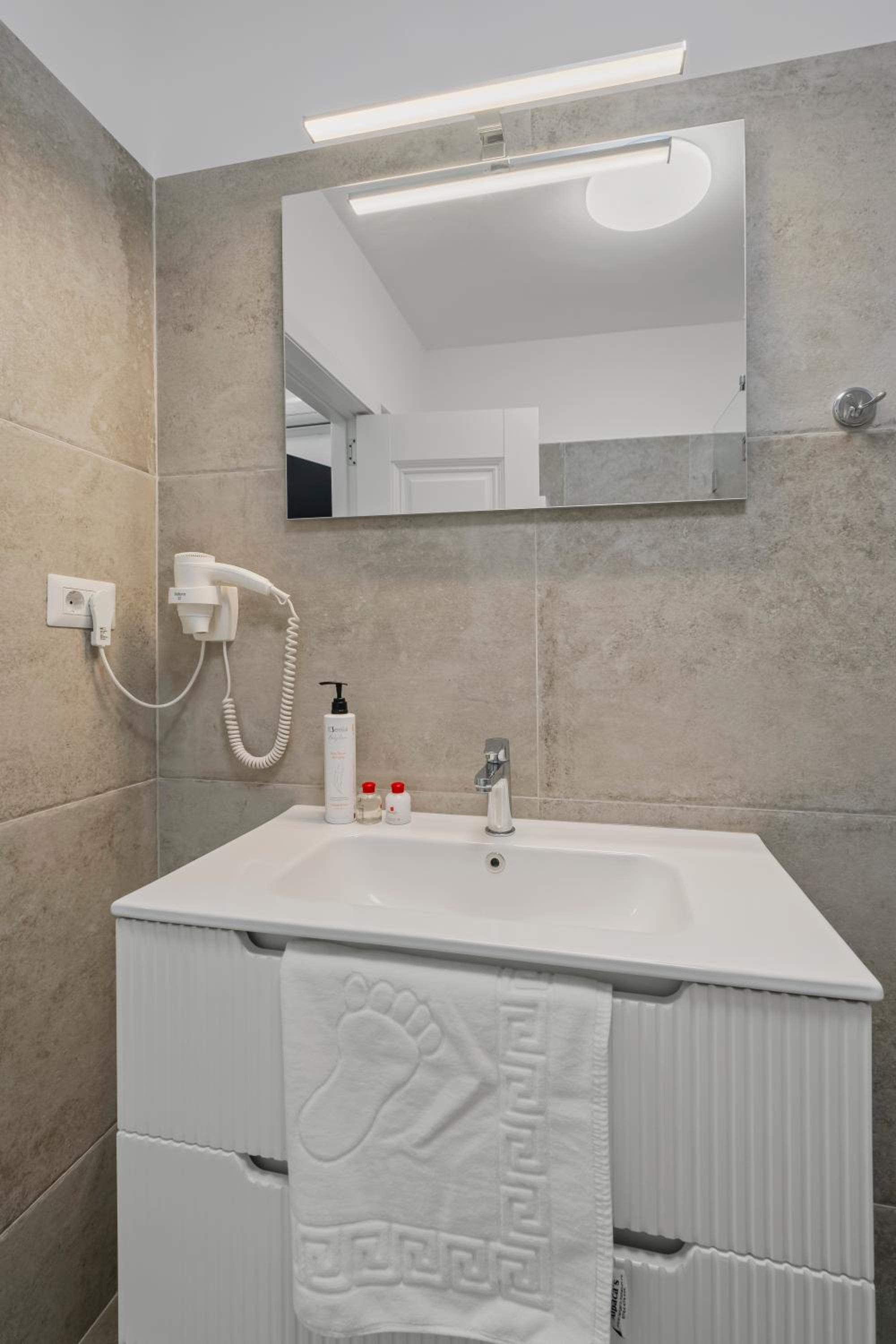 Boutique Hotel - Central Luxury Apartments