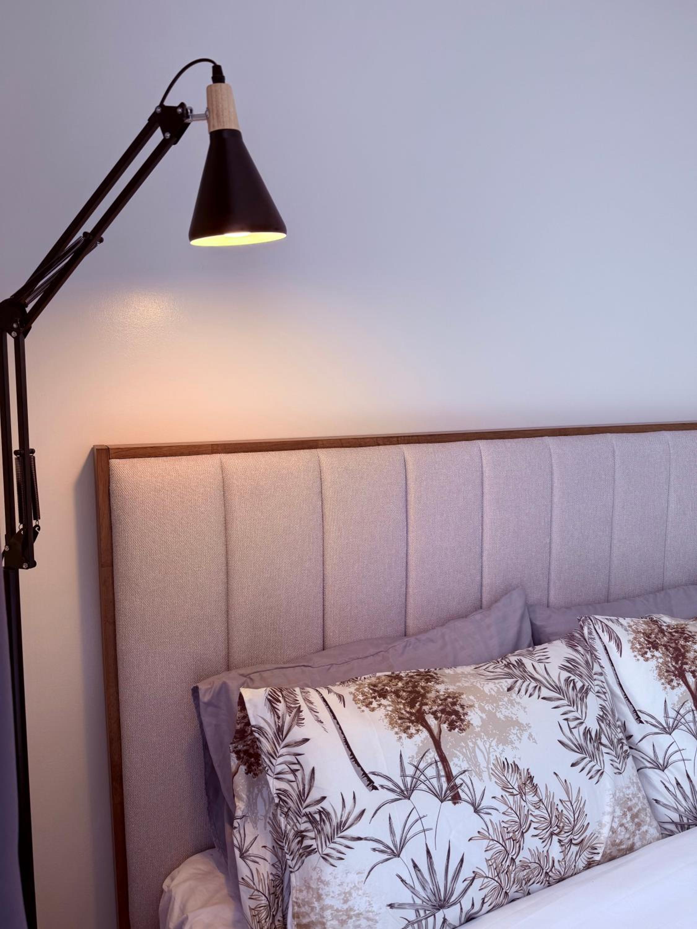 Bright & Cozy High-Rise Condo