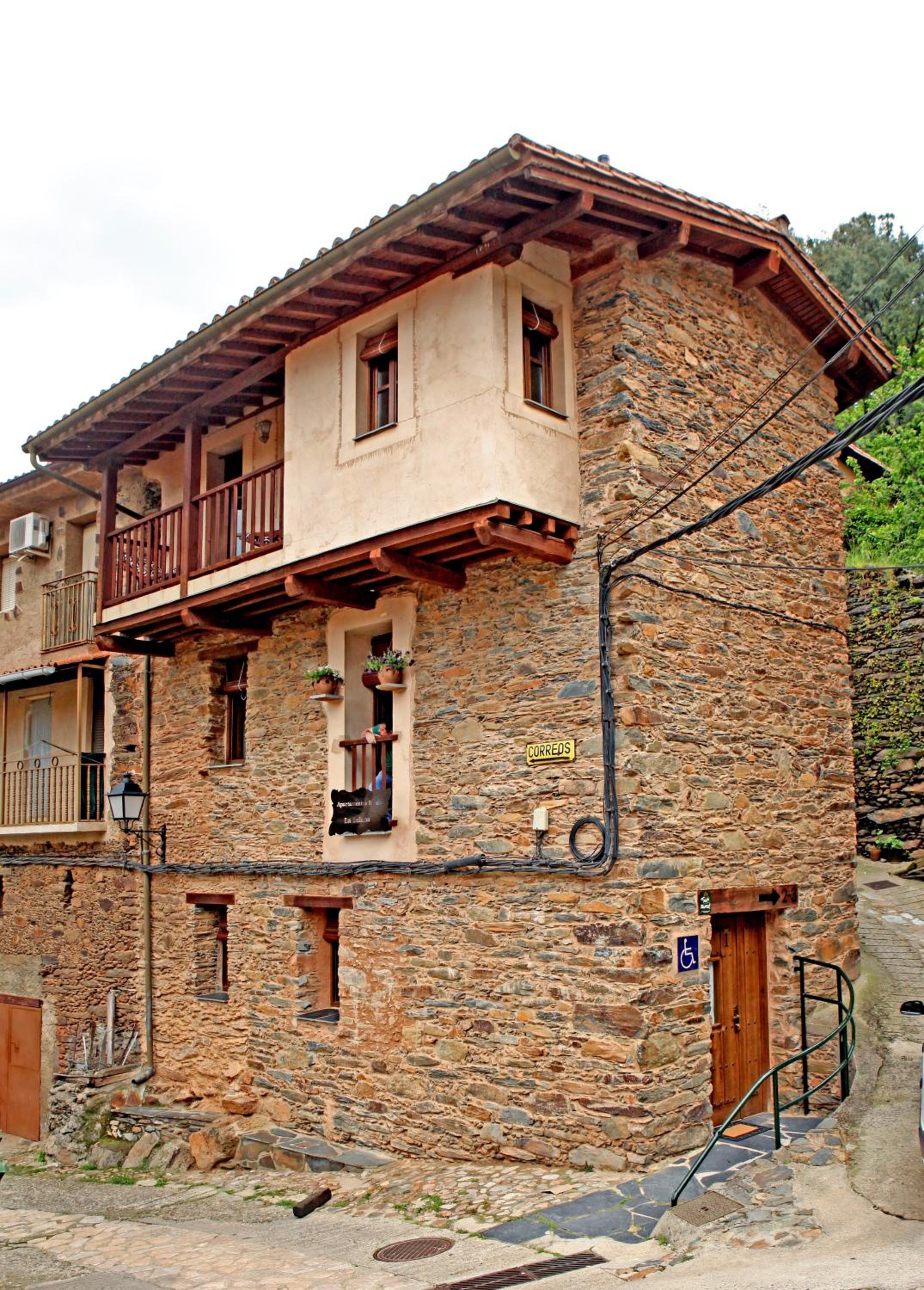 Apartamentos Rurales La Solana view 4
