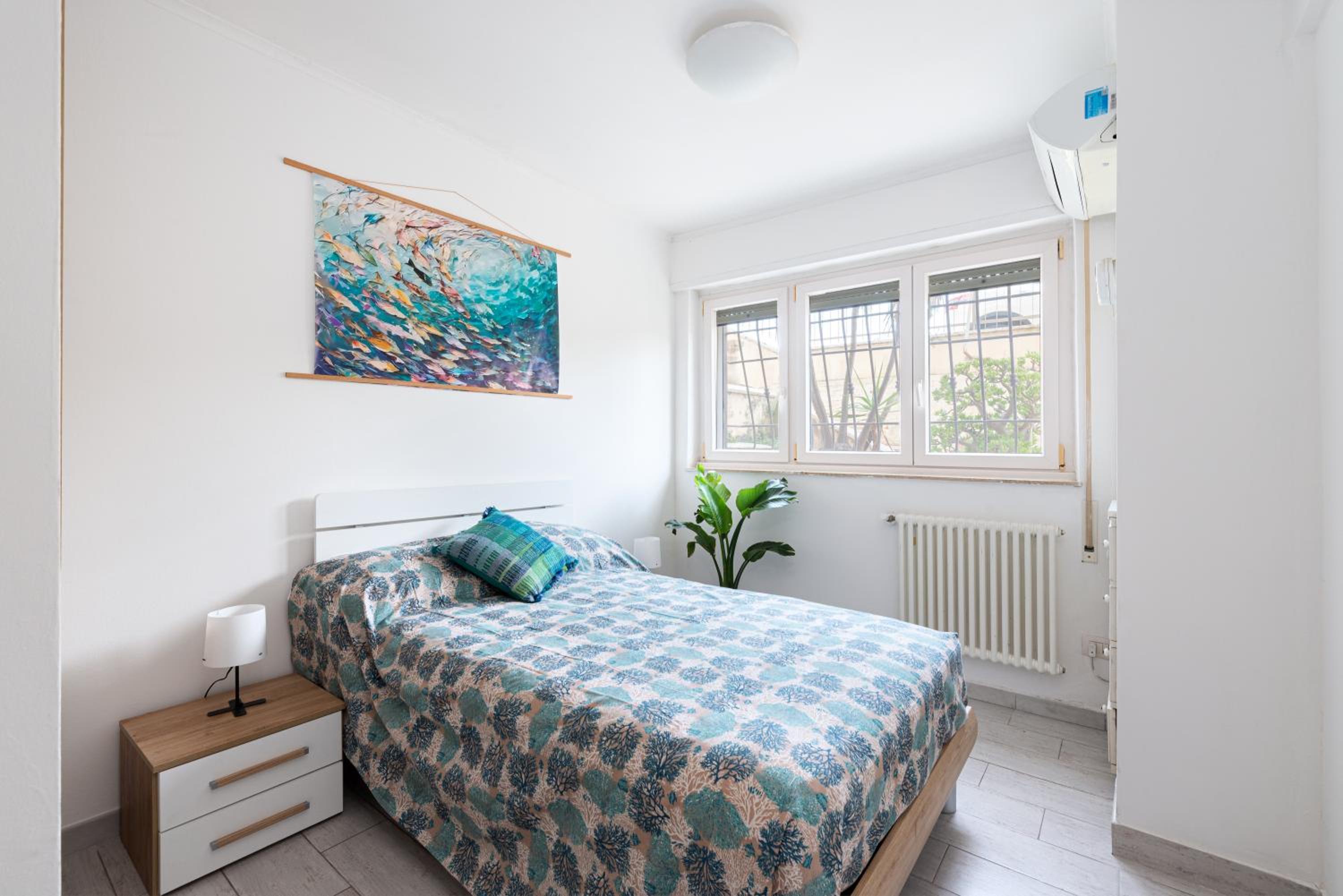 Ostia Beach Apt - 1 Minute Walk