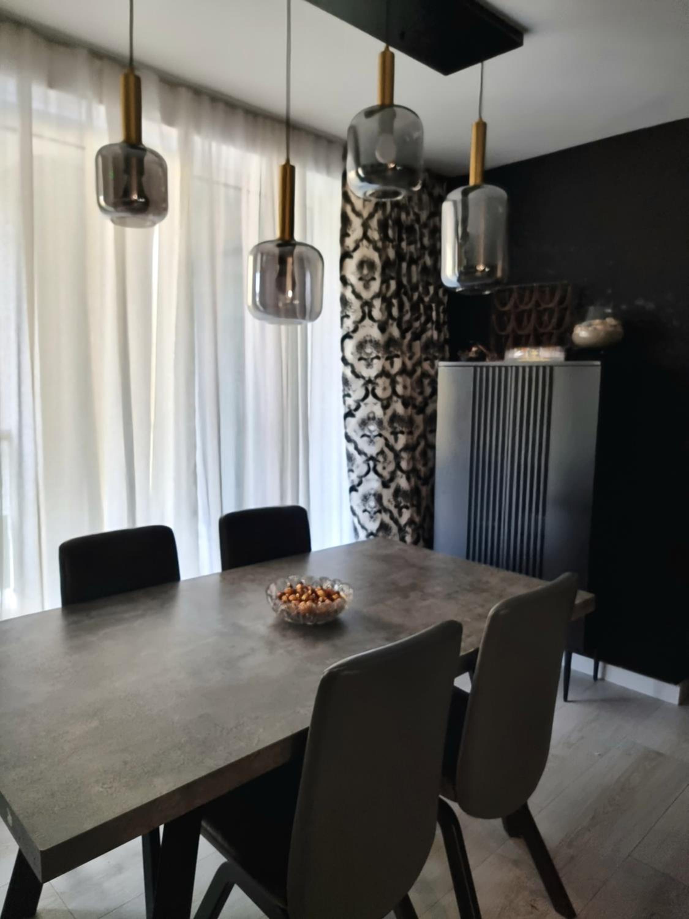 GLAMOUR Style 2 Bedrooms