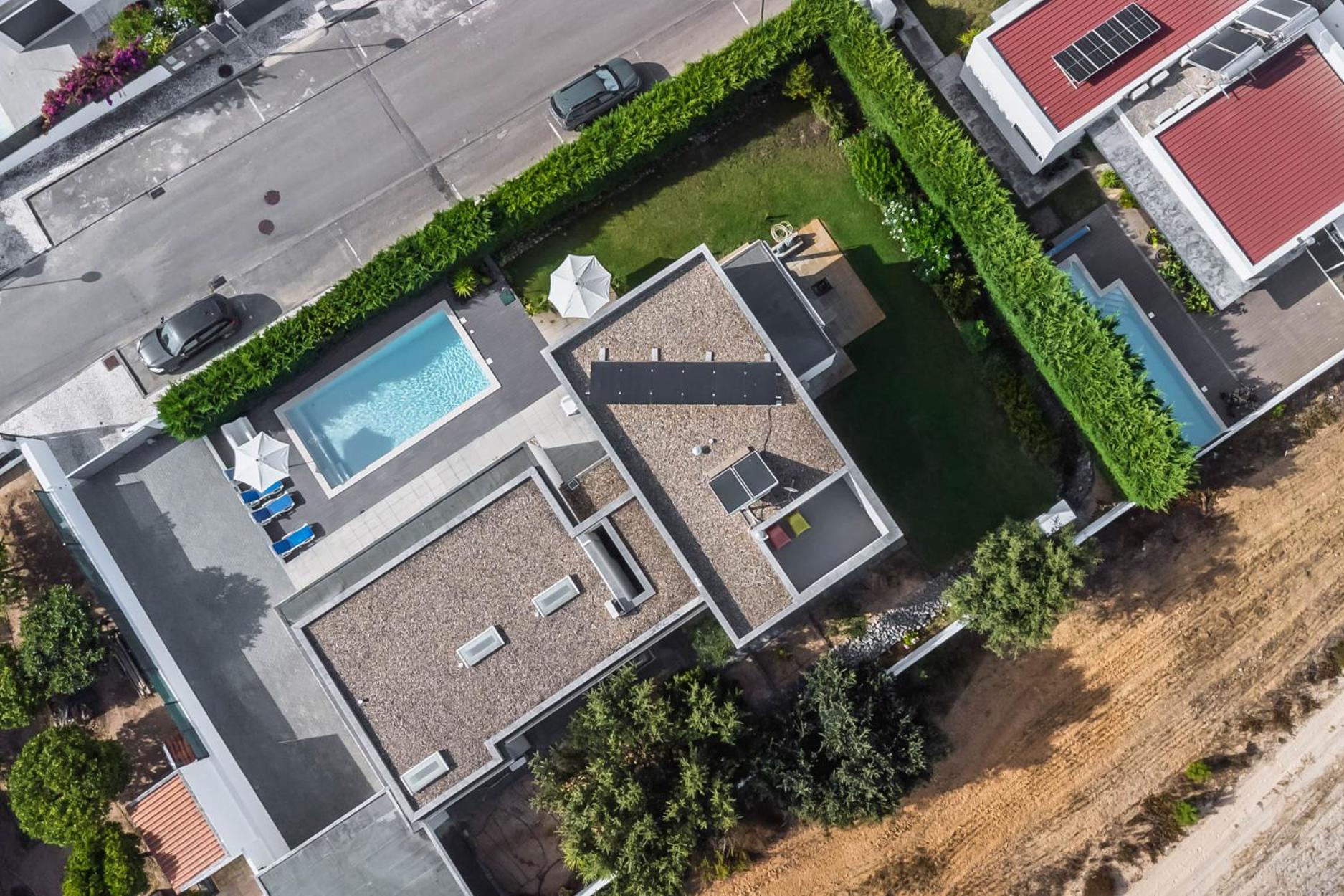 Sesimbra Luxury Villa- Pool, garden, total privacy