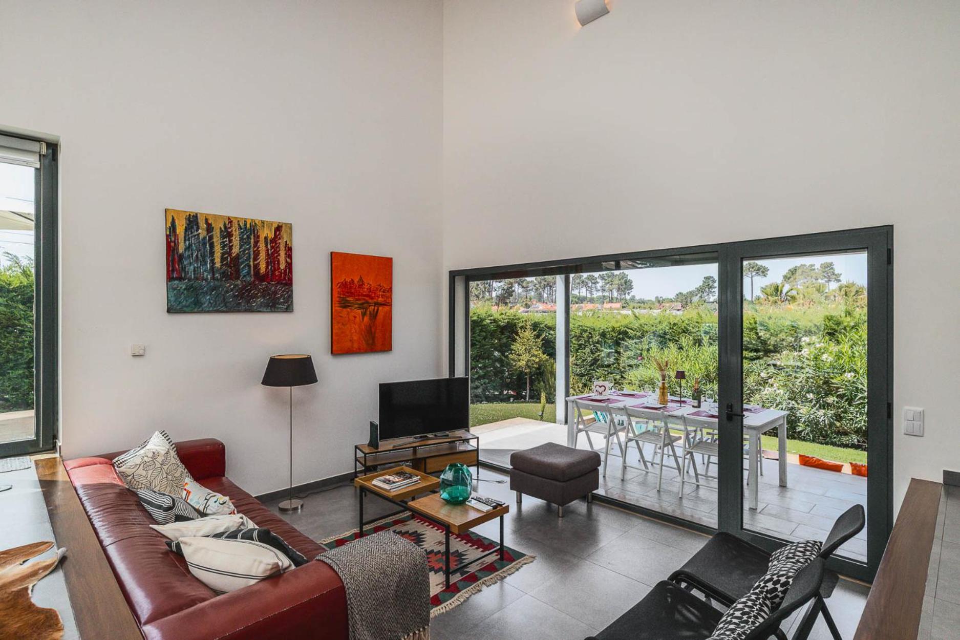 Sesimbra Luxury Villa- Pool, garden, total privacy