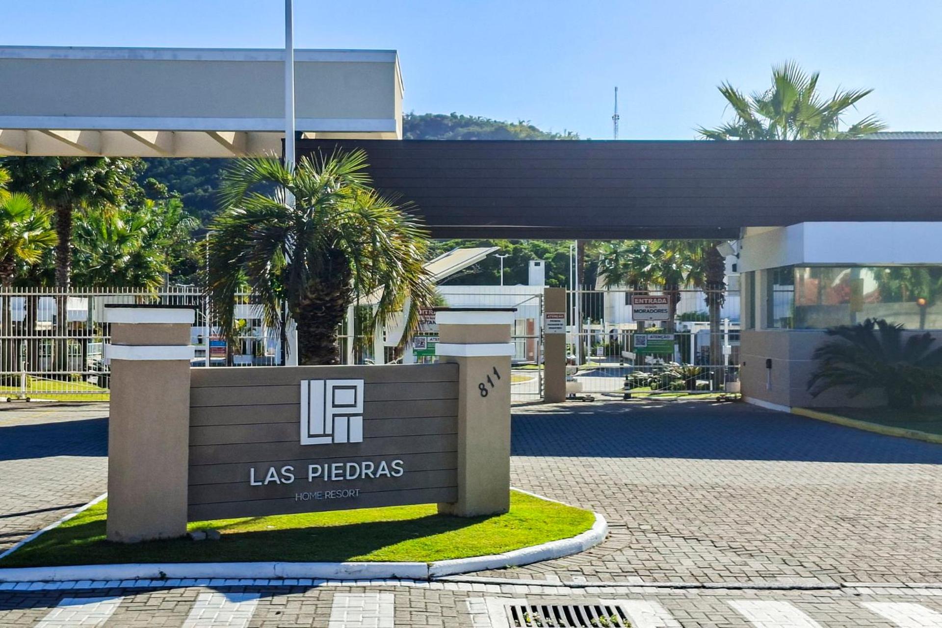 Casa Moderna em Condomínio Fechado SA1652