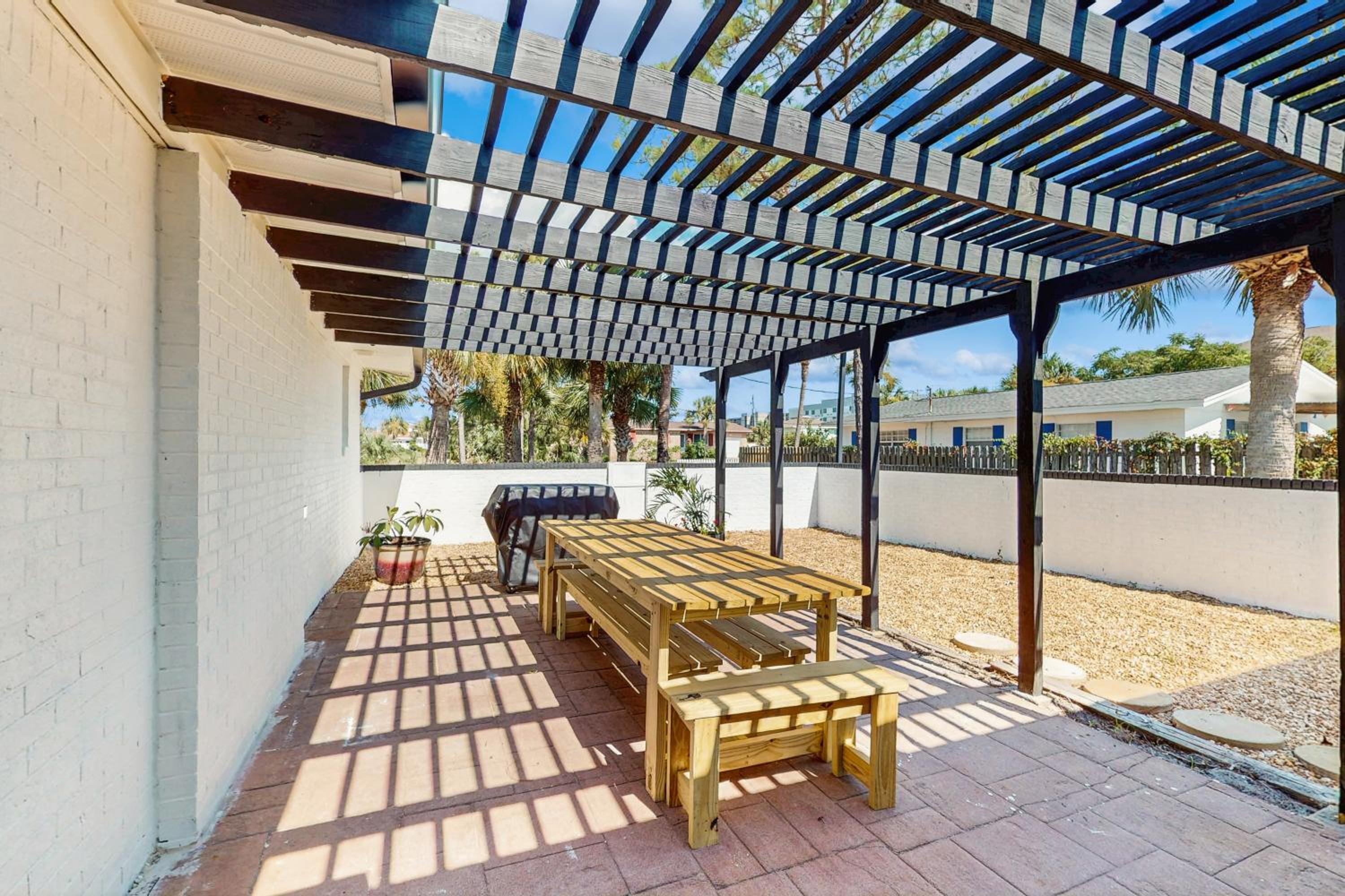 Steps to Sea! Coastal Escape in Fort Walton Beach