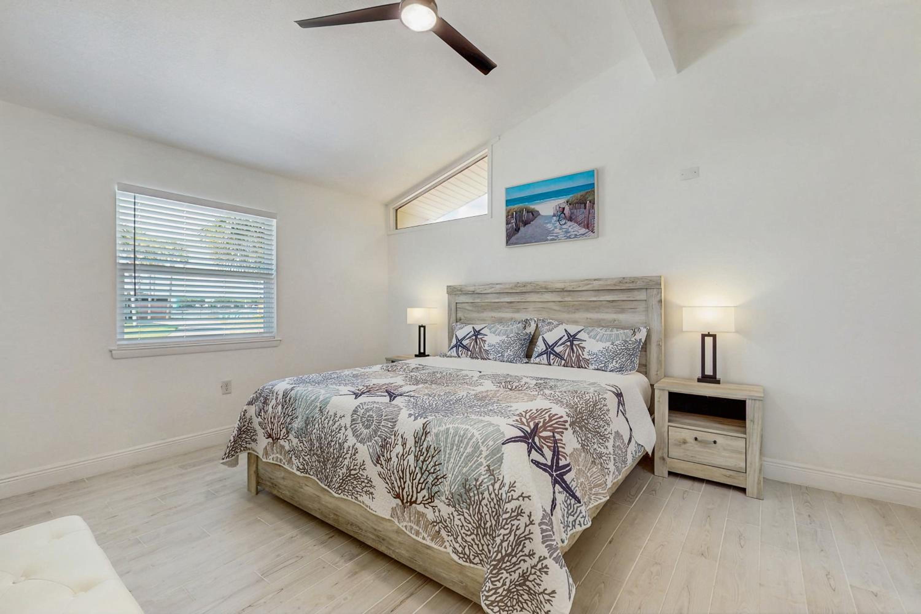 Steps to Sea! Coastal Escape in Fort Walton Beach