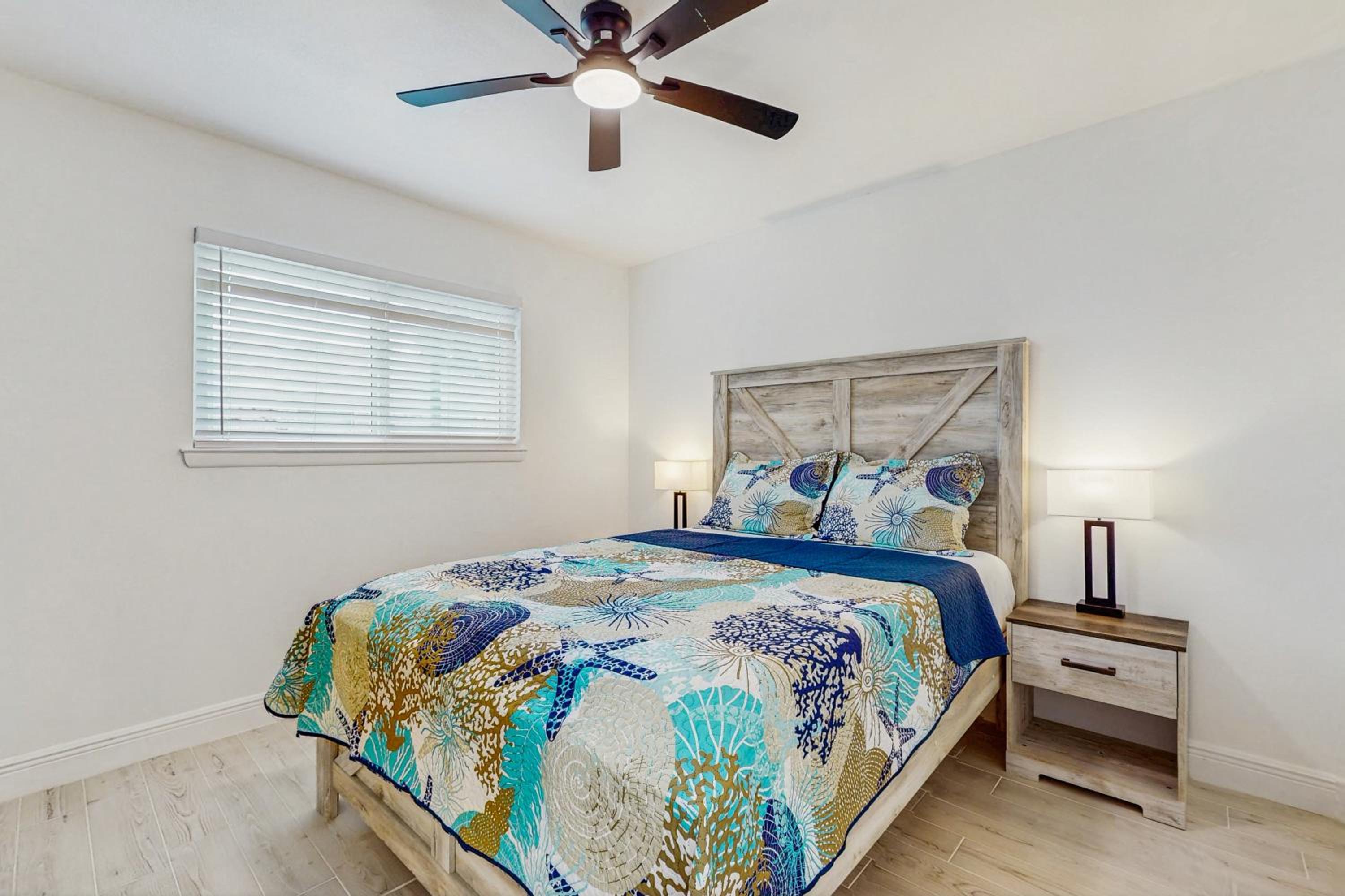 Steps to Sea! Coastal Escape in Fort Walton Beach