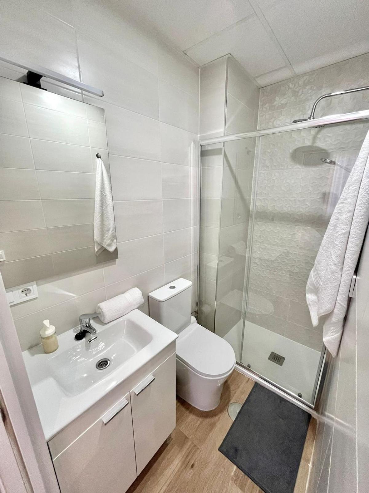 AH- Apartamentos Ifema Funcionales y comodos