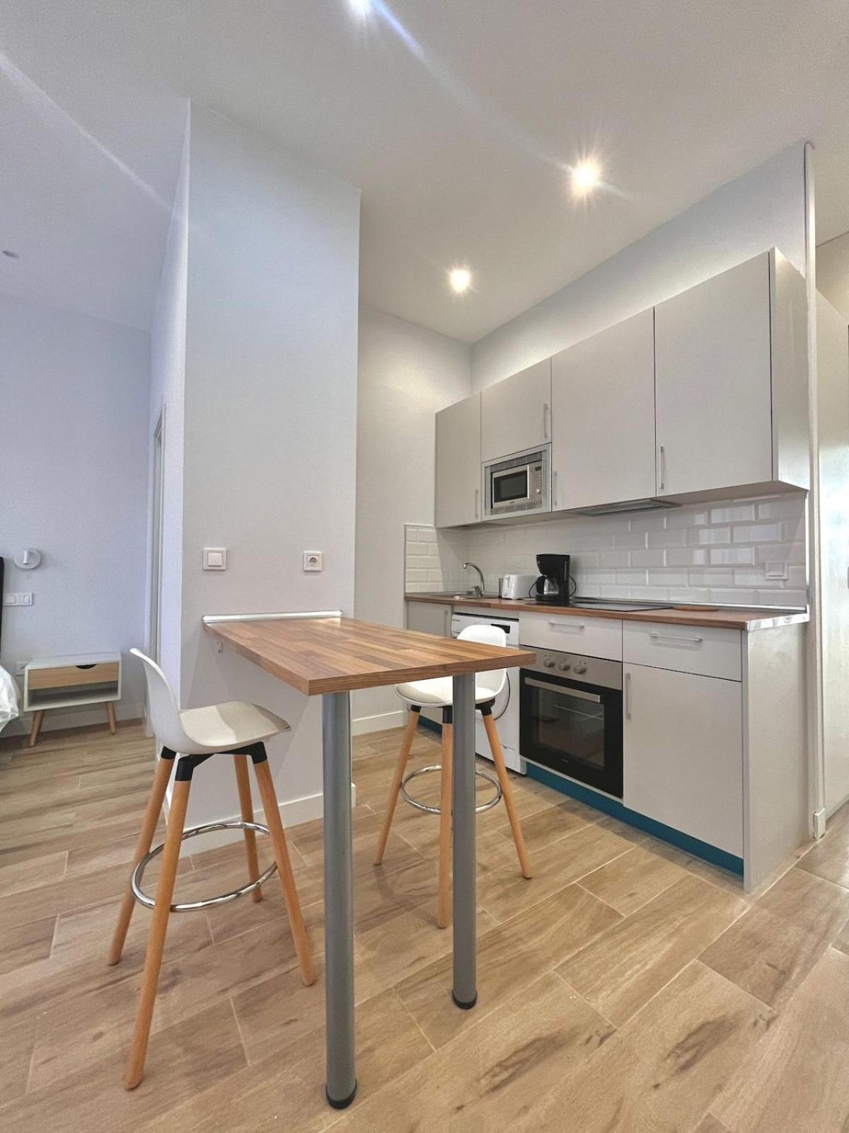 AH- Apartamentos Ifema Funcionales y comodos