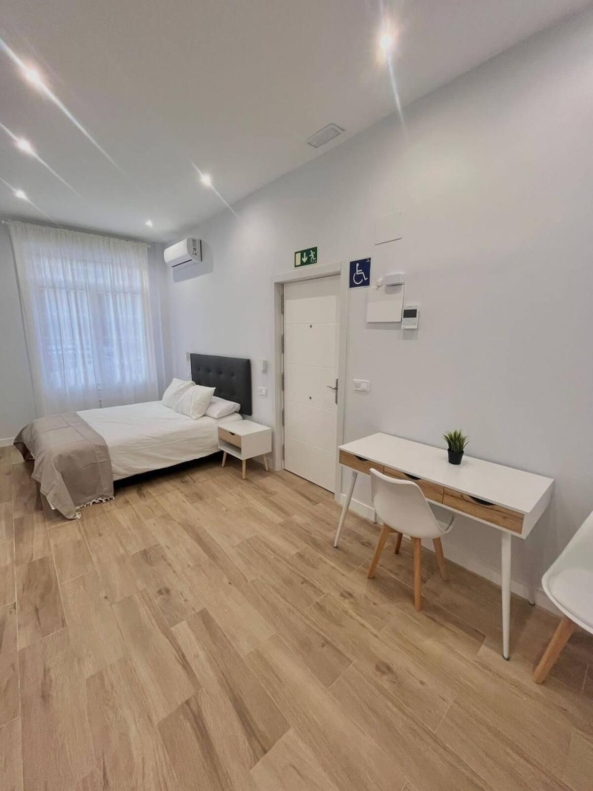 AH- Apartamentos Ifema Funcionales y comodos