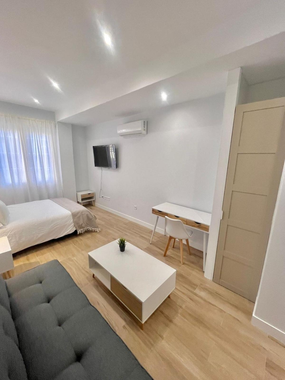 AH- Apartamentos Ifema Funcionales y comodos