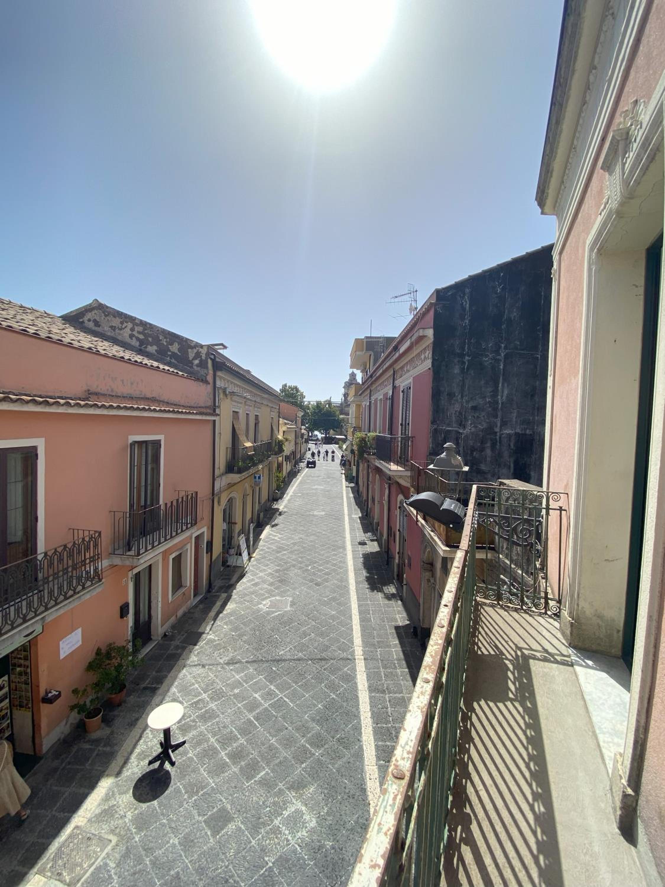 Le corti dell'Etna